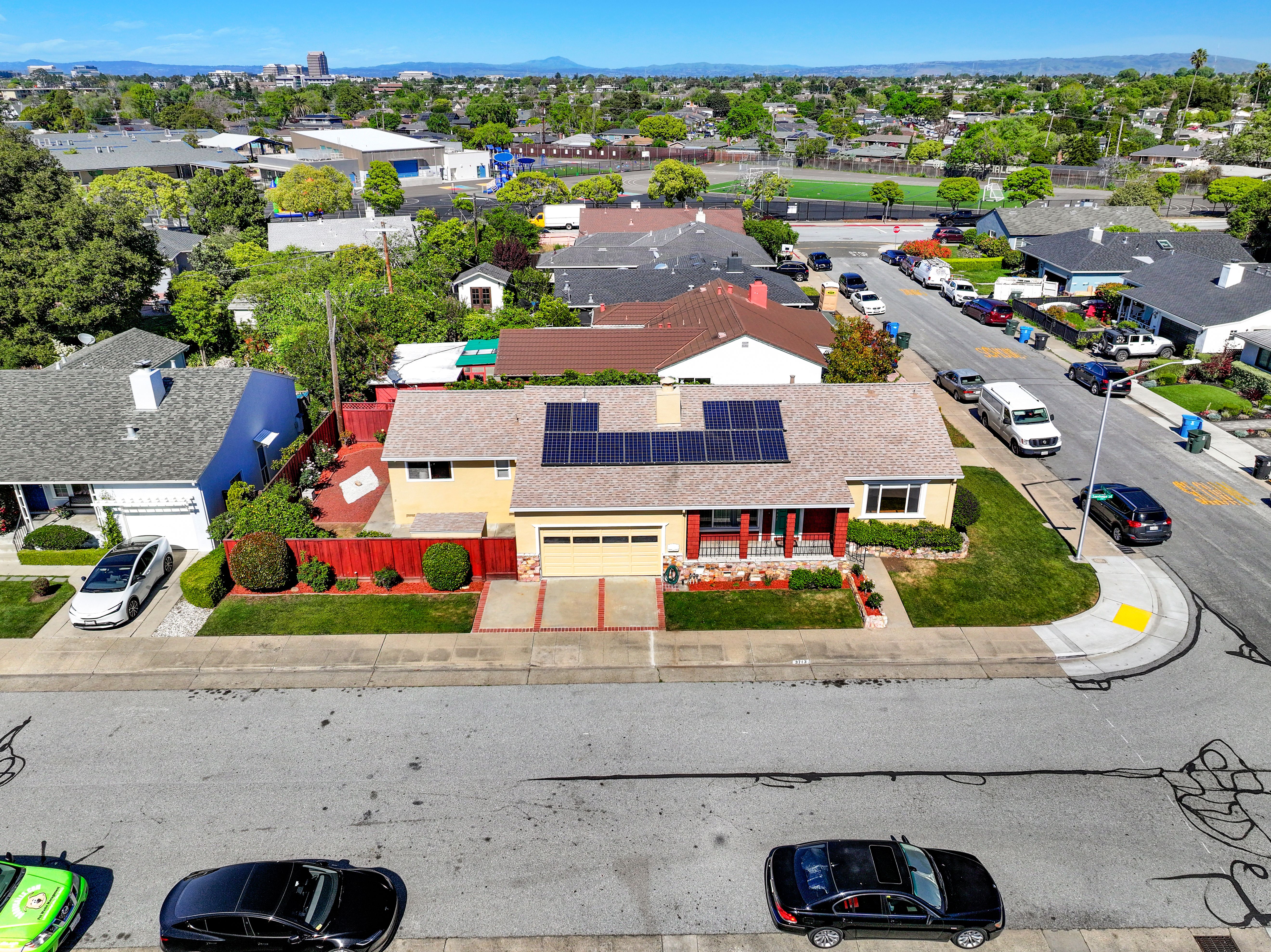  Single Story Rancher in Desirable San Mateo Village - 物件實景