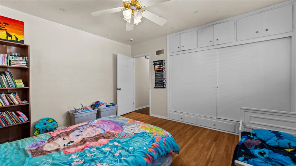 San Bernardino, California, 92404, United States, 3 Bedrooms Bedrooms, ,2 BathroomsBathrooms,Residential,For Sale,1990430