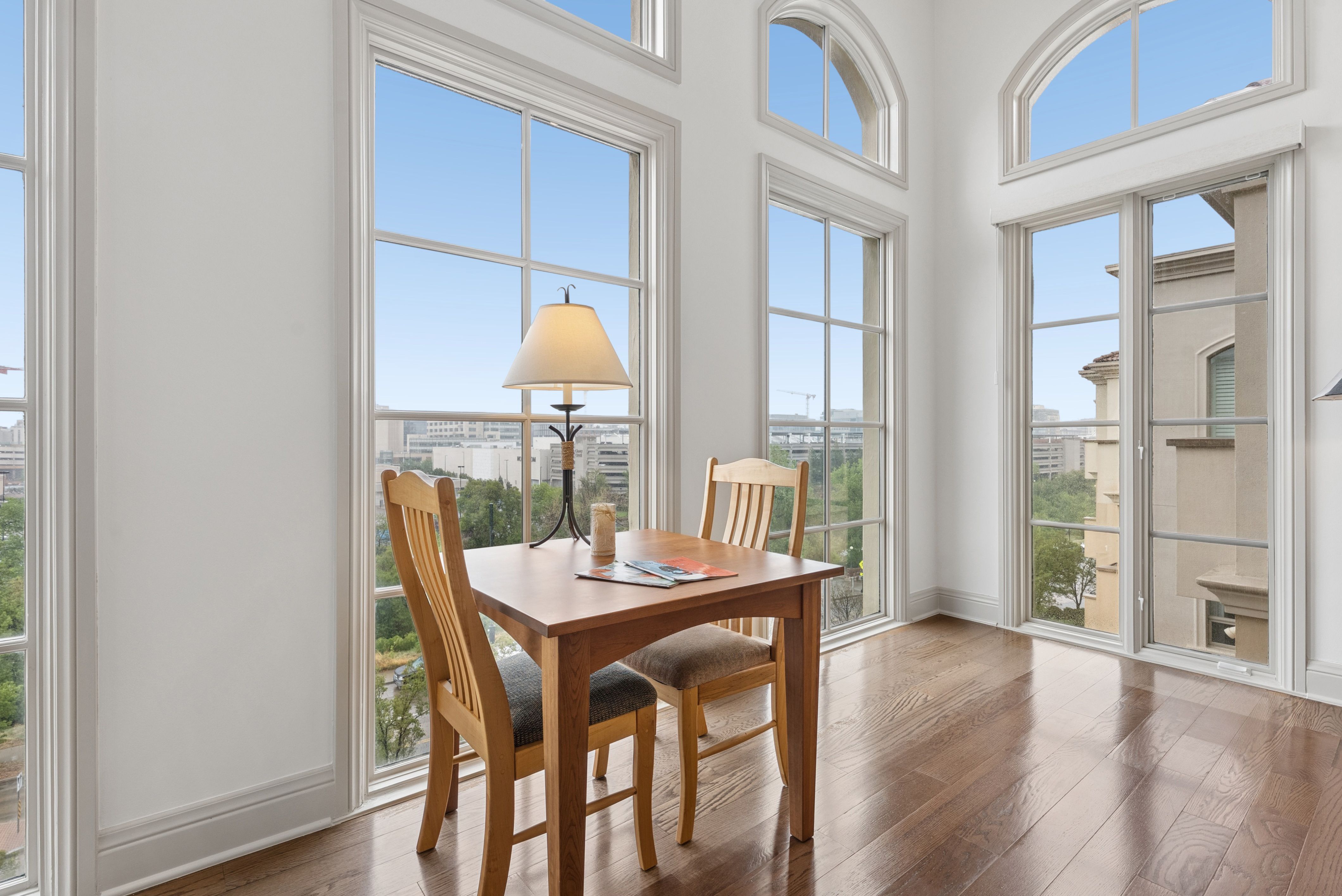  Beautifully Updated Penthouse Residence In The Heart Of Cherry Creek - 物件實景