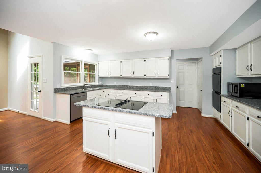 Stafford, Virginia, 22554, United States, 5 Bedrooms Bedrooms, ,4 BathroomsBathrooms,Residential,For Sale,1938309