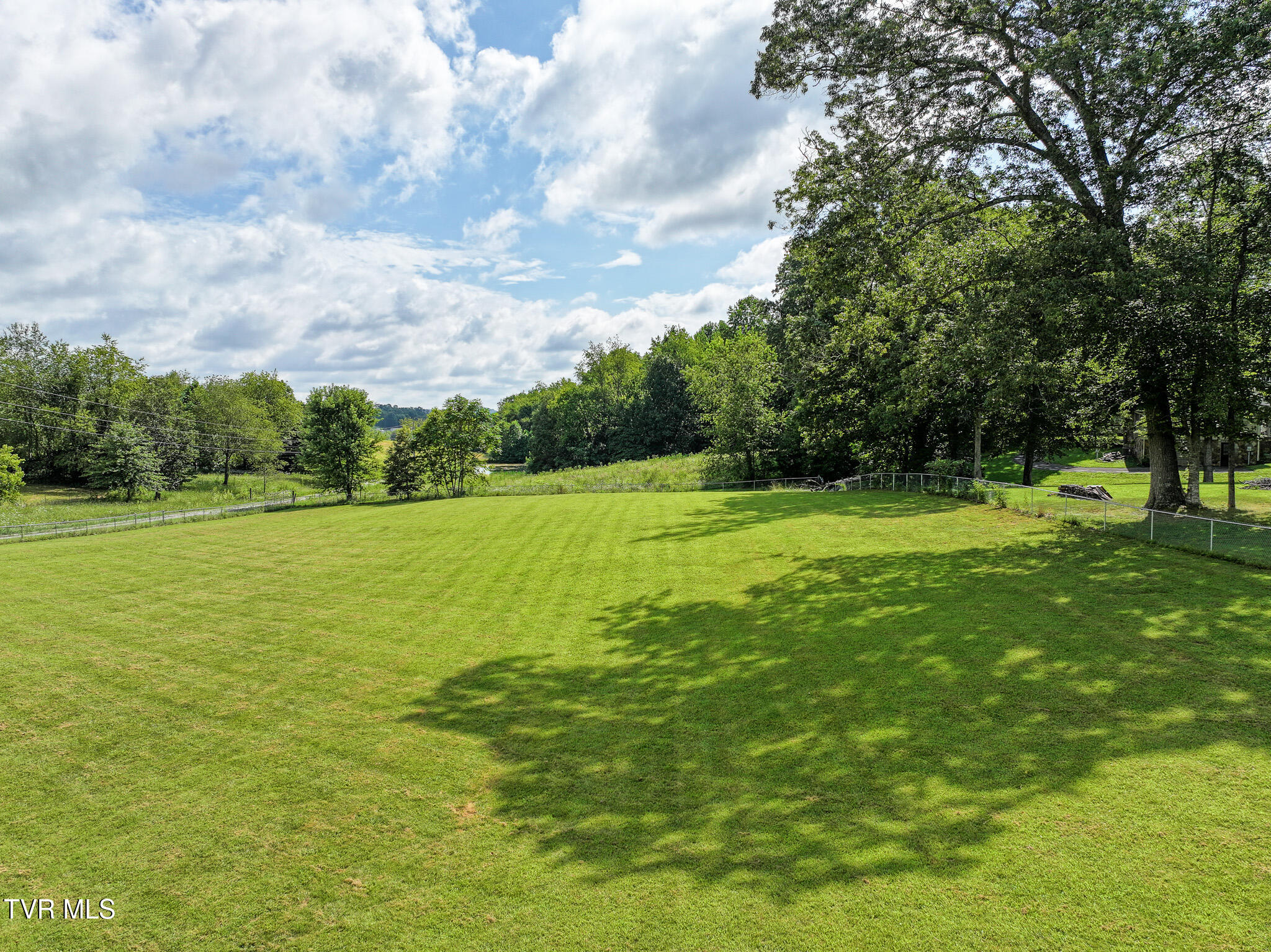 Greeneville, Tennessee, 37745, United States, 3 Bedrooms Bedrooms, ,3 BathroomsBathrooms,Residential,For Sale,1944851