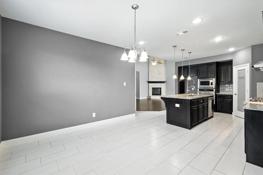 Little Elm, Texas, 75068, United States, 4 Bedrooms Bedrooms, ,5 BathroomsBathrooms,Residential,For Sale,2030364