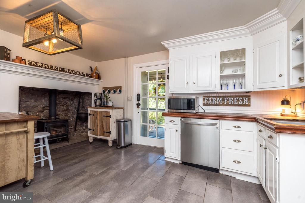 Ottsville, Pennsylvania, 18942, United States, 3 Bedrooms Bedrooms, ,3 BathroomsBathrooms,Residential,For Sale,1950550