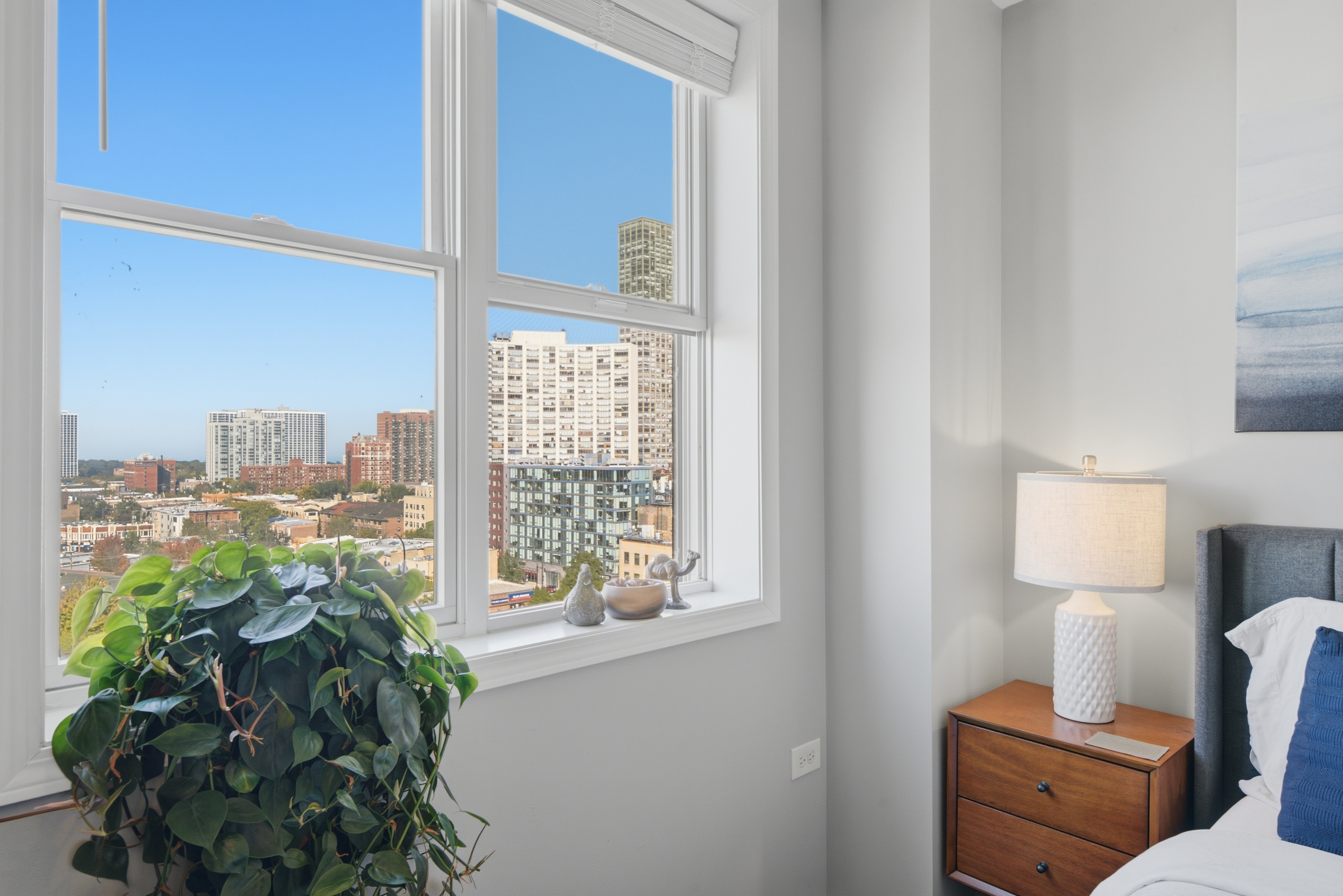 Enjoy the Best of City Living in this Bright, High-floor 2 Bedroom, 1 Bath Condo - 物件實景