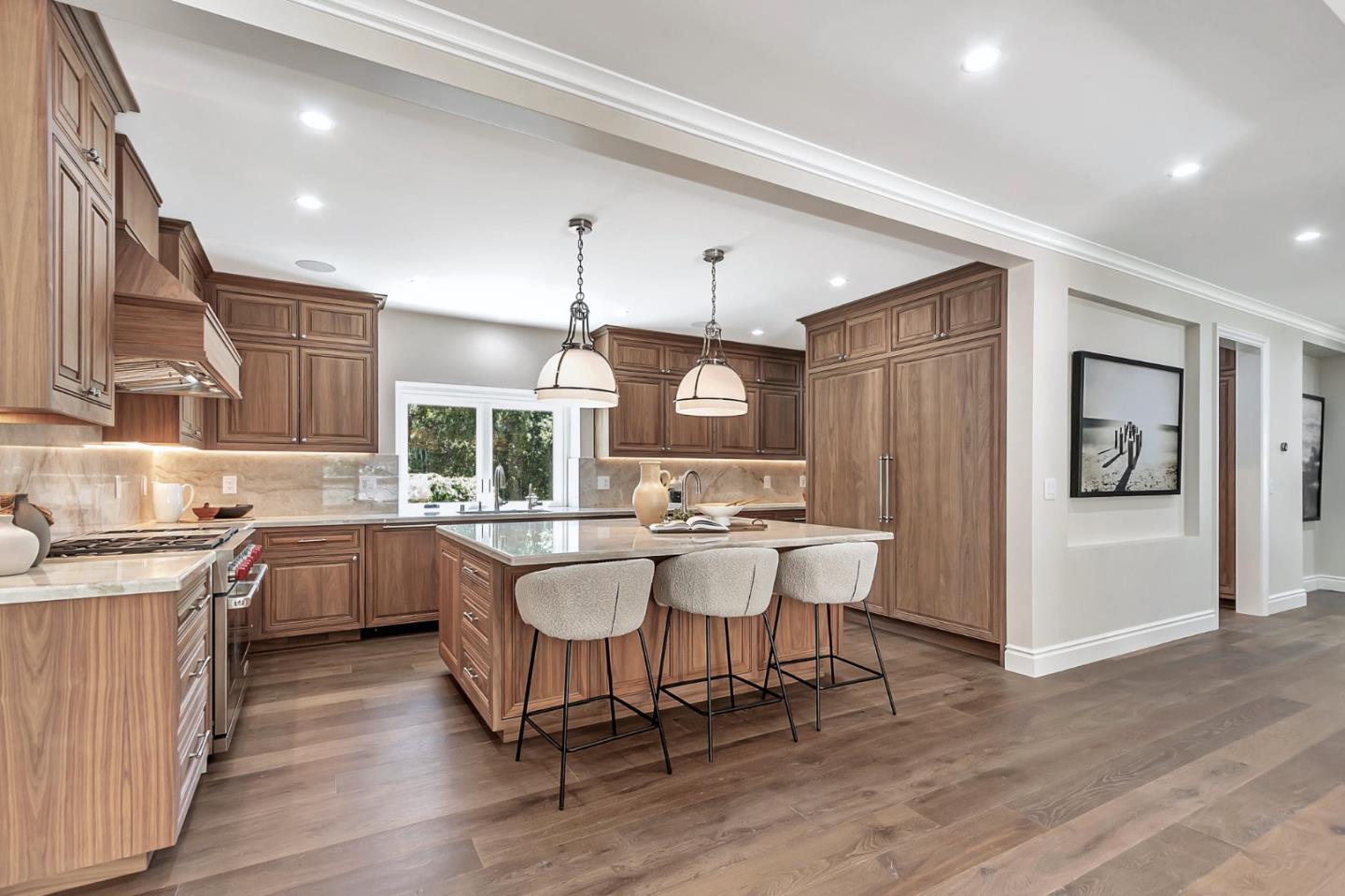 Los Gatos, California, 95032, United States, 8 Bedrooms Bedrooms, ,11 BathroomsBathrooms,Residential,For Sale,1855941
