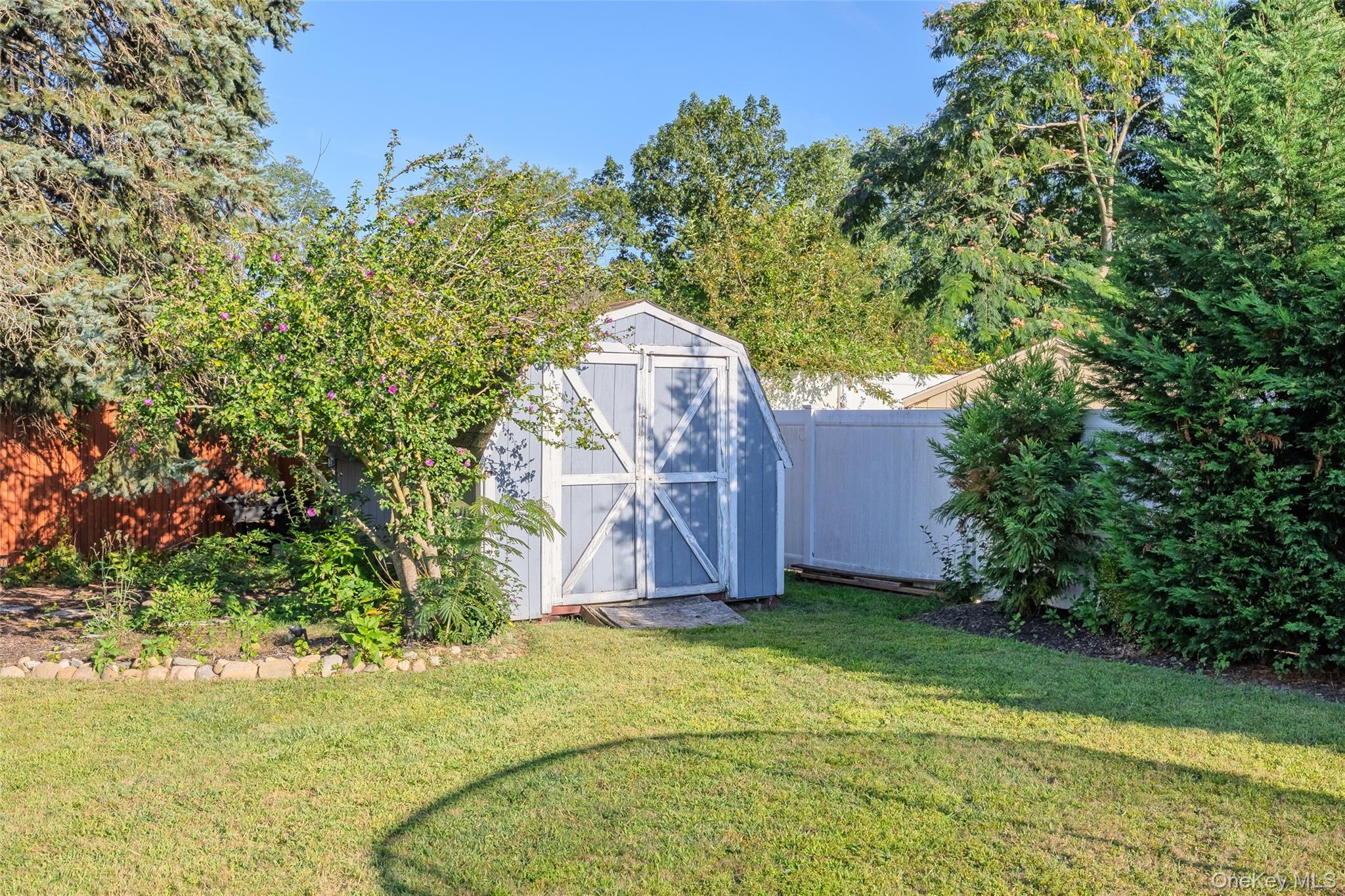 Farmingville, New York, 11738, United States, 4 Bedrooms Bedrooms, ,2 BathroomsBathrooms,Residential,For Sale,1928203