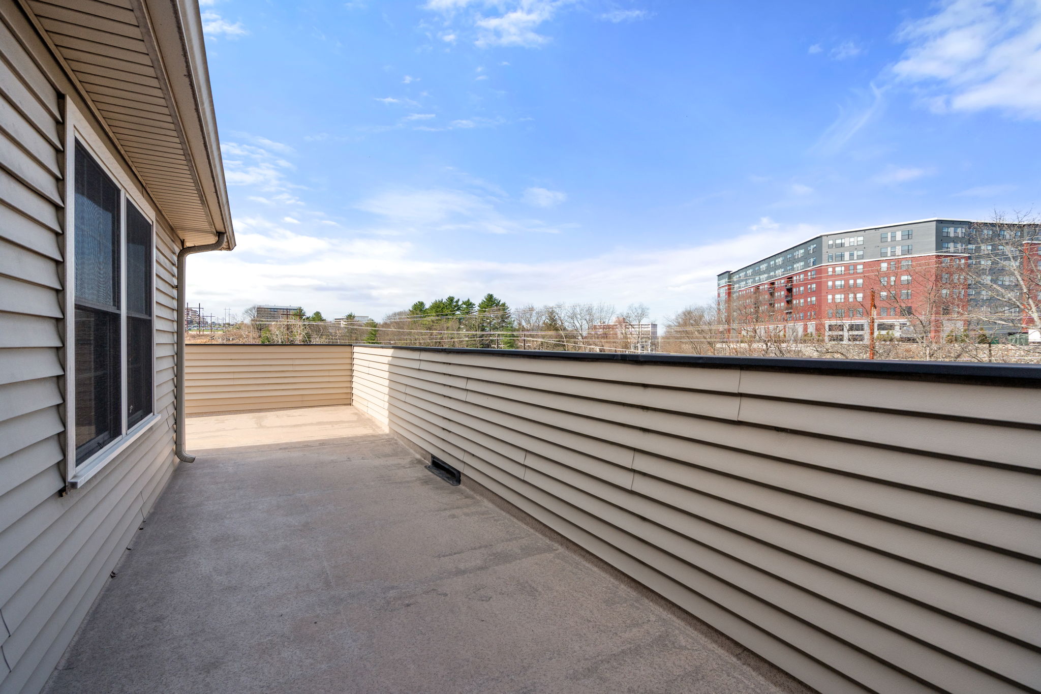  255 Winter Street, Unit 403, Waltham, MA, 02451 - 物件實景