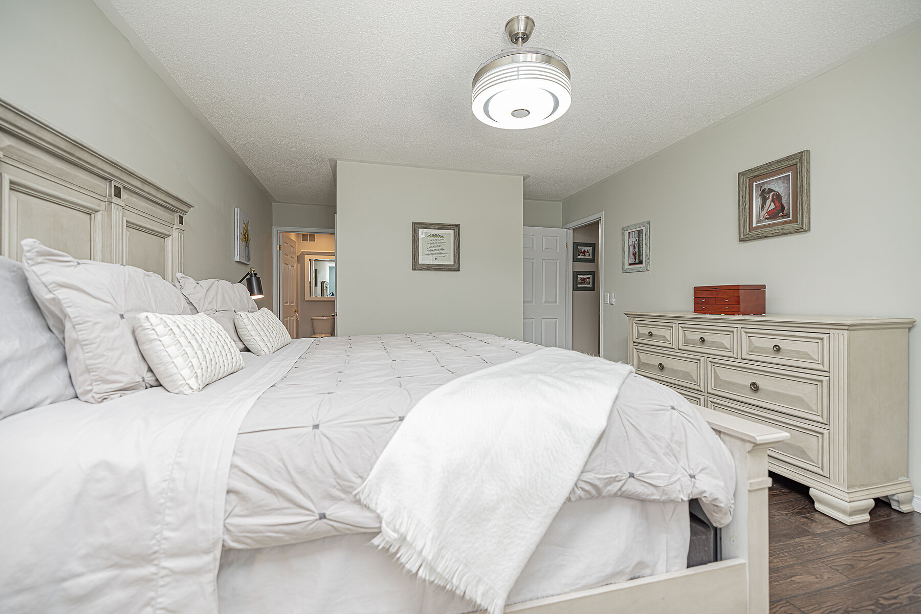  Immaculate Pineridge Bungalow - 物件實景