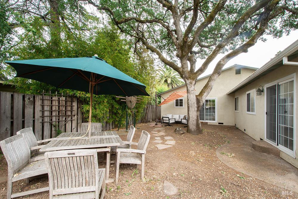 Sonoma, California, 95476, United States, 3 Bedrooms Bedrooms, ,2 BathroomsBathrooms,Residential,For Sale,1943172