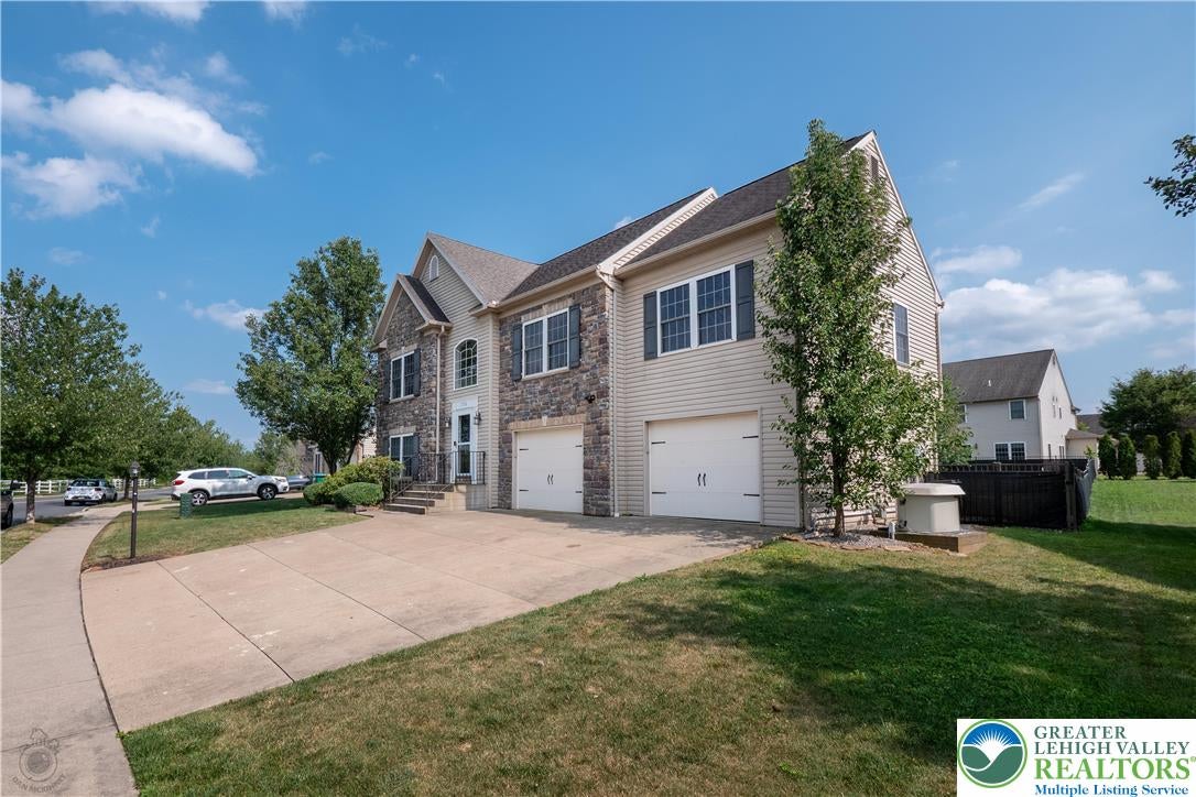 Lower Macungie Twp, Pennsylvania, 18062, United States, 4 Bedrooms Bedrooms, ,3 BathroomsBathrooms,Residential,For Sale,1907491