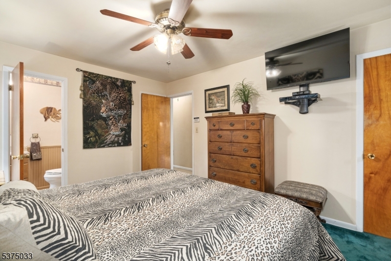 Rockaway Twp., New Jersey, 07866, United States, 3 Bedrooms Bedrooms, ,3 BathroomsBathrooms,Residential,For Sale,1906330