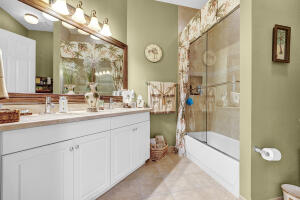 Boynton Beach, Florida, 33472, United States, 3 Bedrooms Bedrooms, ,3 BathroomsBathrooms,Residential,For Sale,1923082