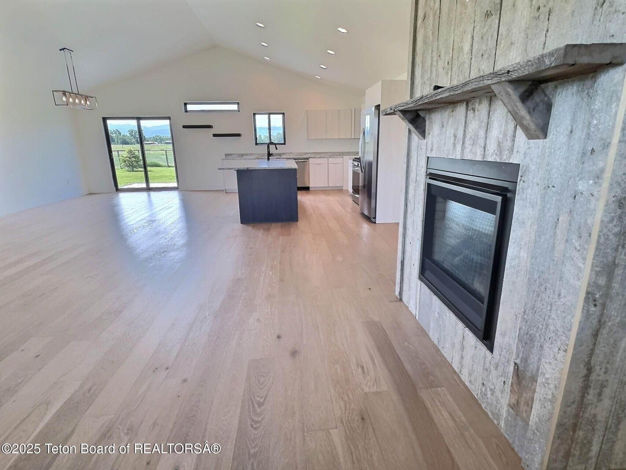 Victor, Idaho, 83455, United States, 3 Bedrooms Bedrooms, ,2 BathroomsBathrooms,Residential,For Sale,1982100