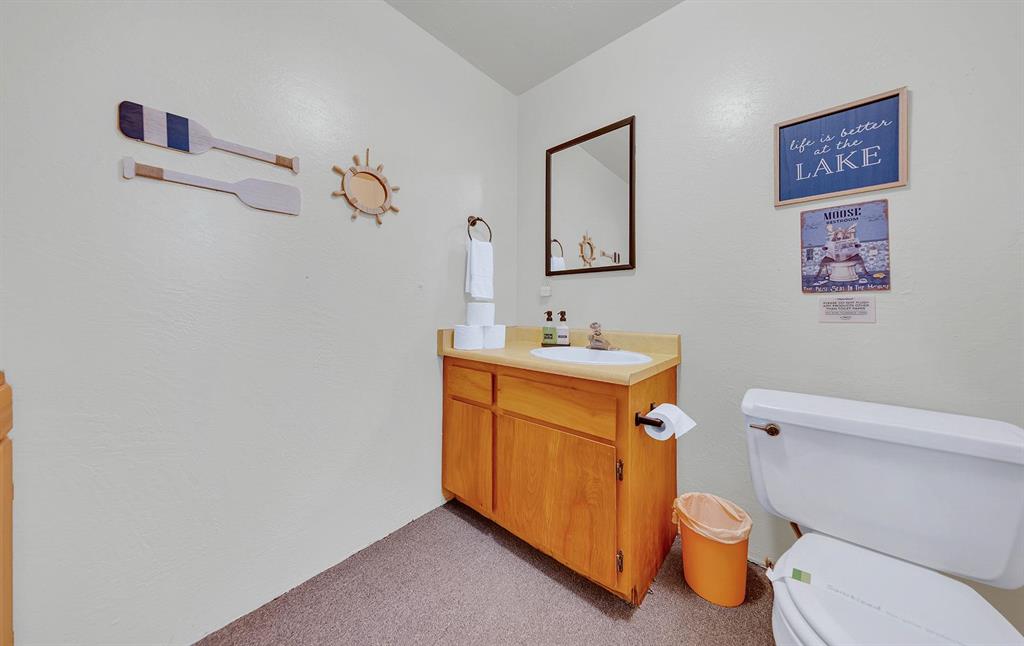 Lake Almanor, California, 96137, United States, 2 Bedrooms Bedrooms, ,3 BathroomsBathrooms,Residential,For Sale,2001829