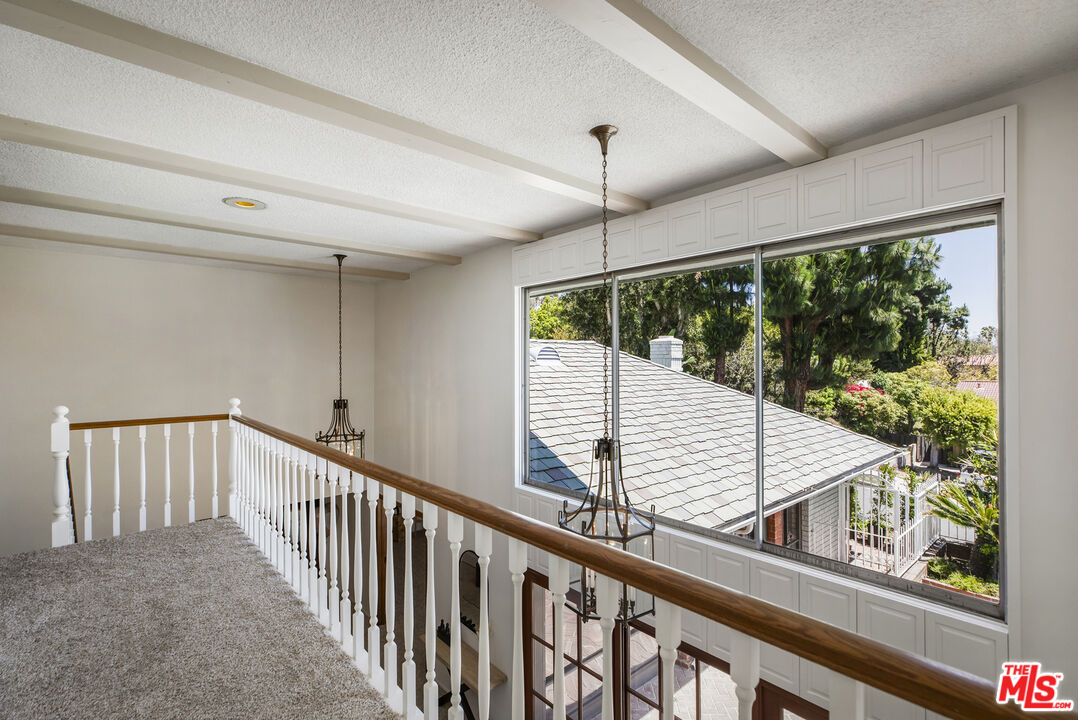 Los Angeles, California, 90027, United States, 4 Bedrooms Bedrooms, ,4 BathroomsBathrooms,Residential,For Sale,1918176