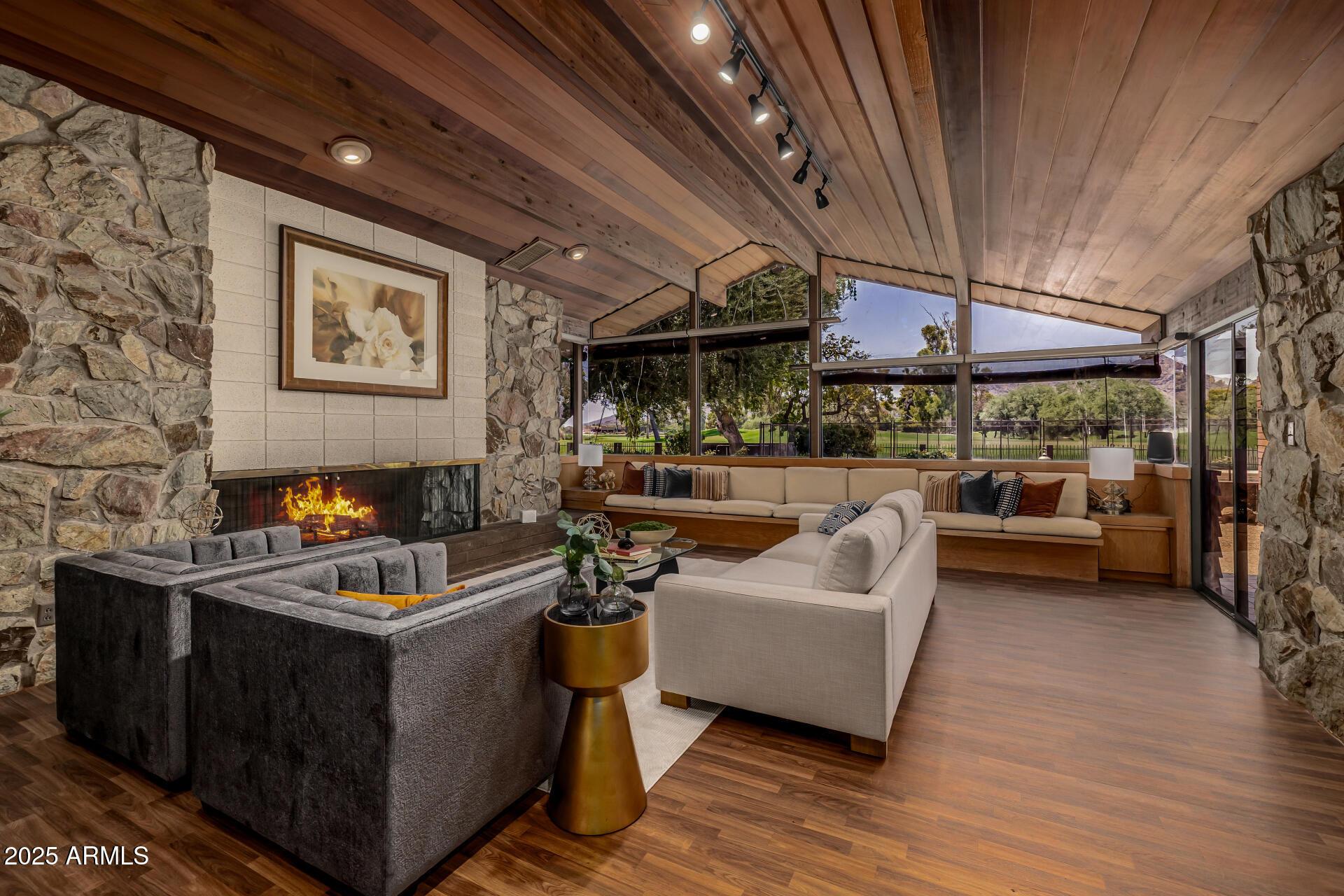 Paradise Valley, Arizona, 85253, United States, 4 Bedrooms Bedrooms, ,8 BathroomsBathrooms,Residential,For Sale,1983455