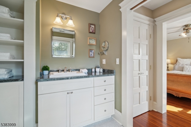 Millburn Twp., New Jersey, 07078, United States, 3 Bedrooms Bedrooms, ,3 BathroomsBathrooms,Residential,For Sale,1988129