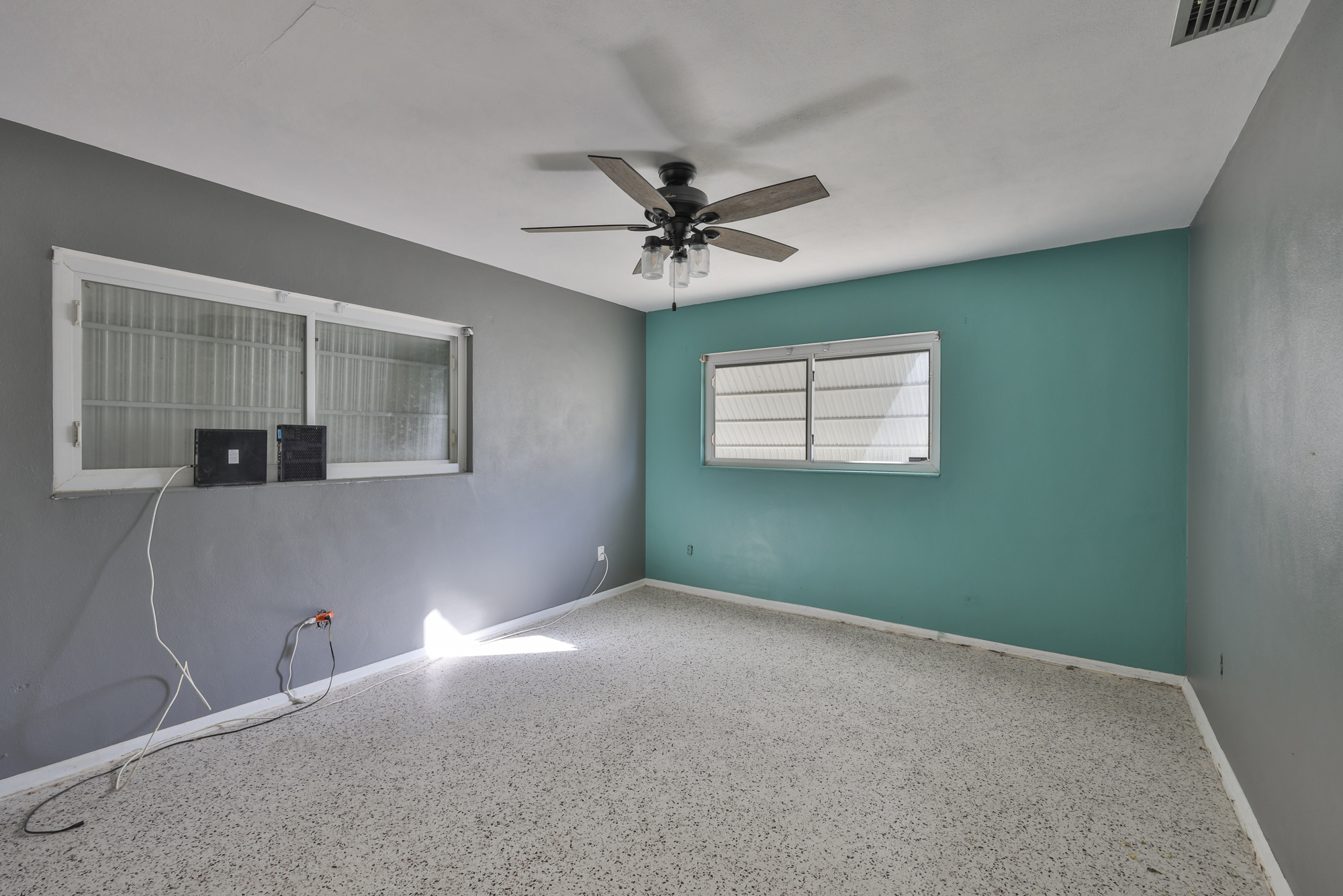 Ruskin, Florida, 33570, United States, 3 Bedrooms Bedrooms, ,2 BathroomsBathrooms,Residential,For Sale,2002551