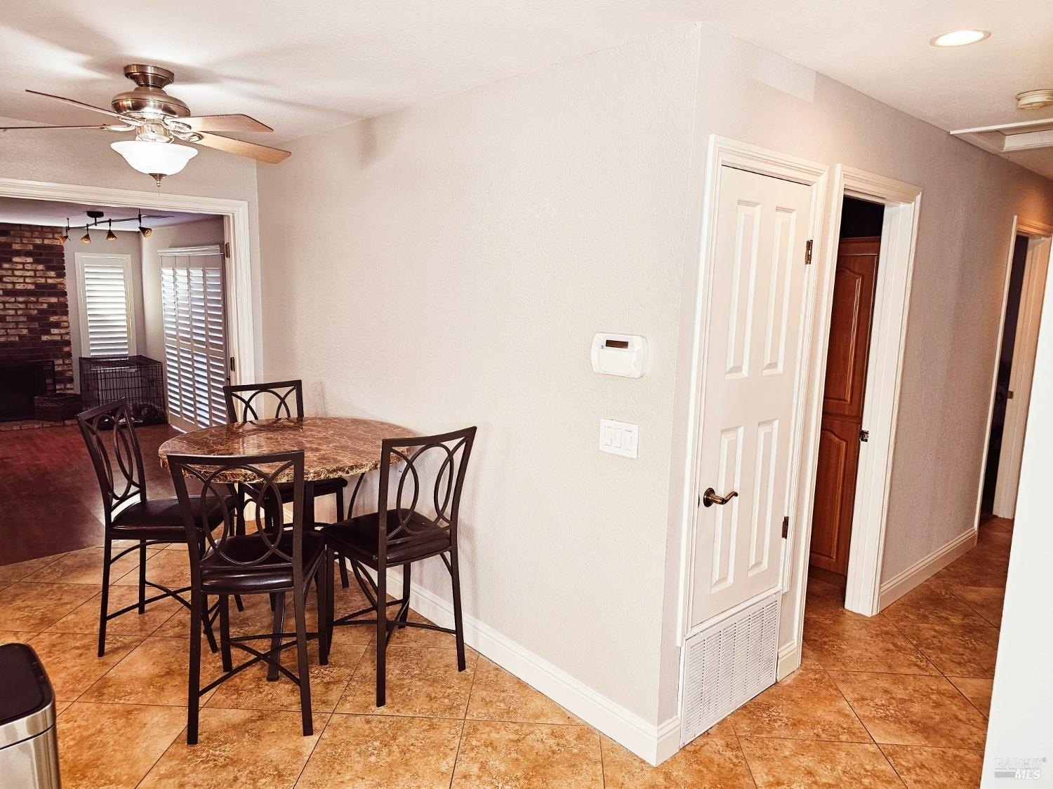 182 Kearney Way, Vacaville, California, 95687, United States, 3 Bedrooms Bedrooms, ,2 BathroomsBathrooms,Residential,For Sale,182 Kearney Way,1683317