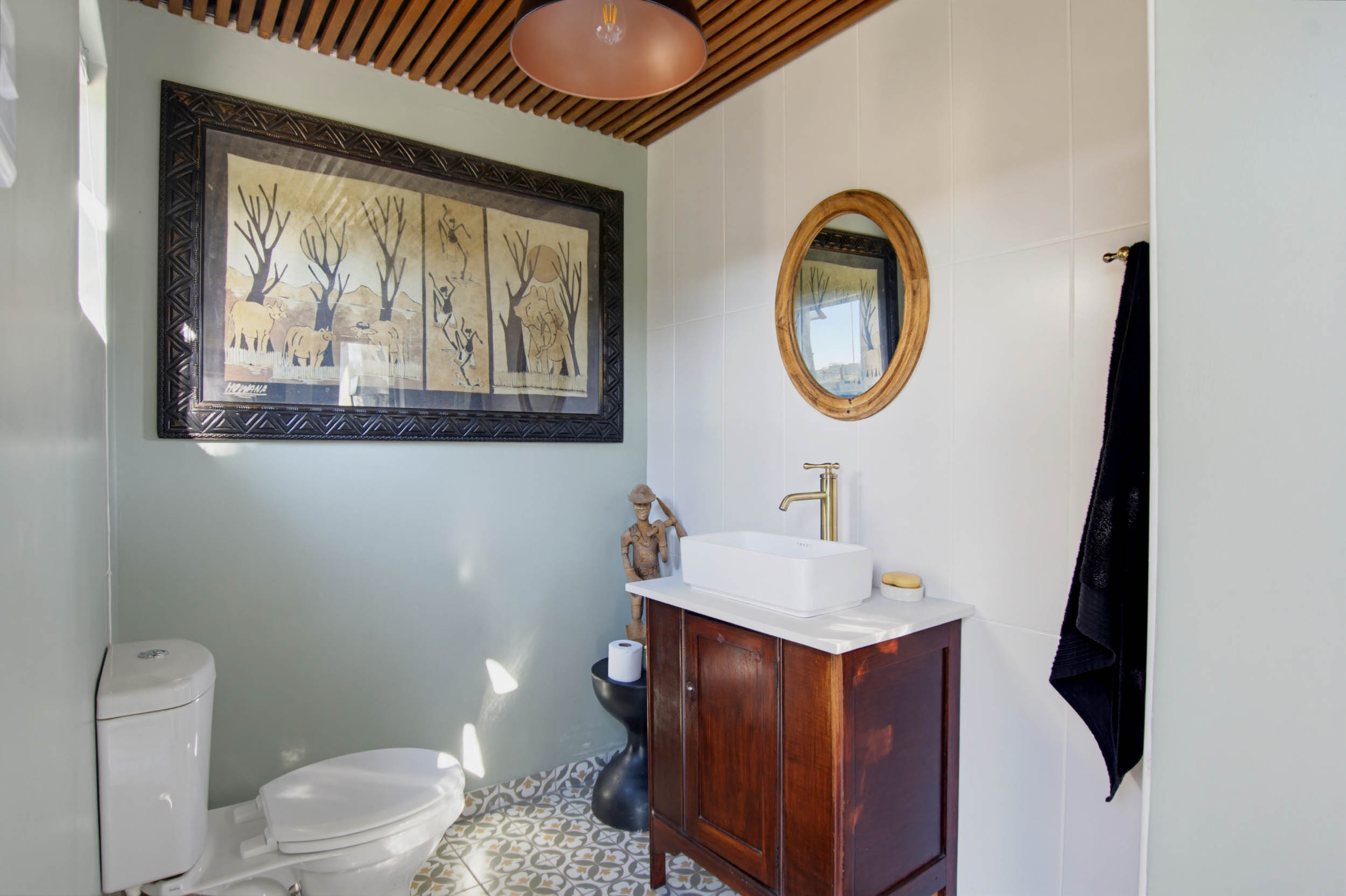  Fully Renovated Coastal Residence with Guest Flatlet and Sea Views in Salt Rock - 物件實景