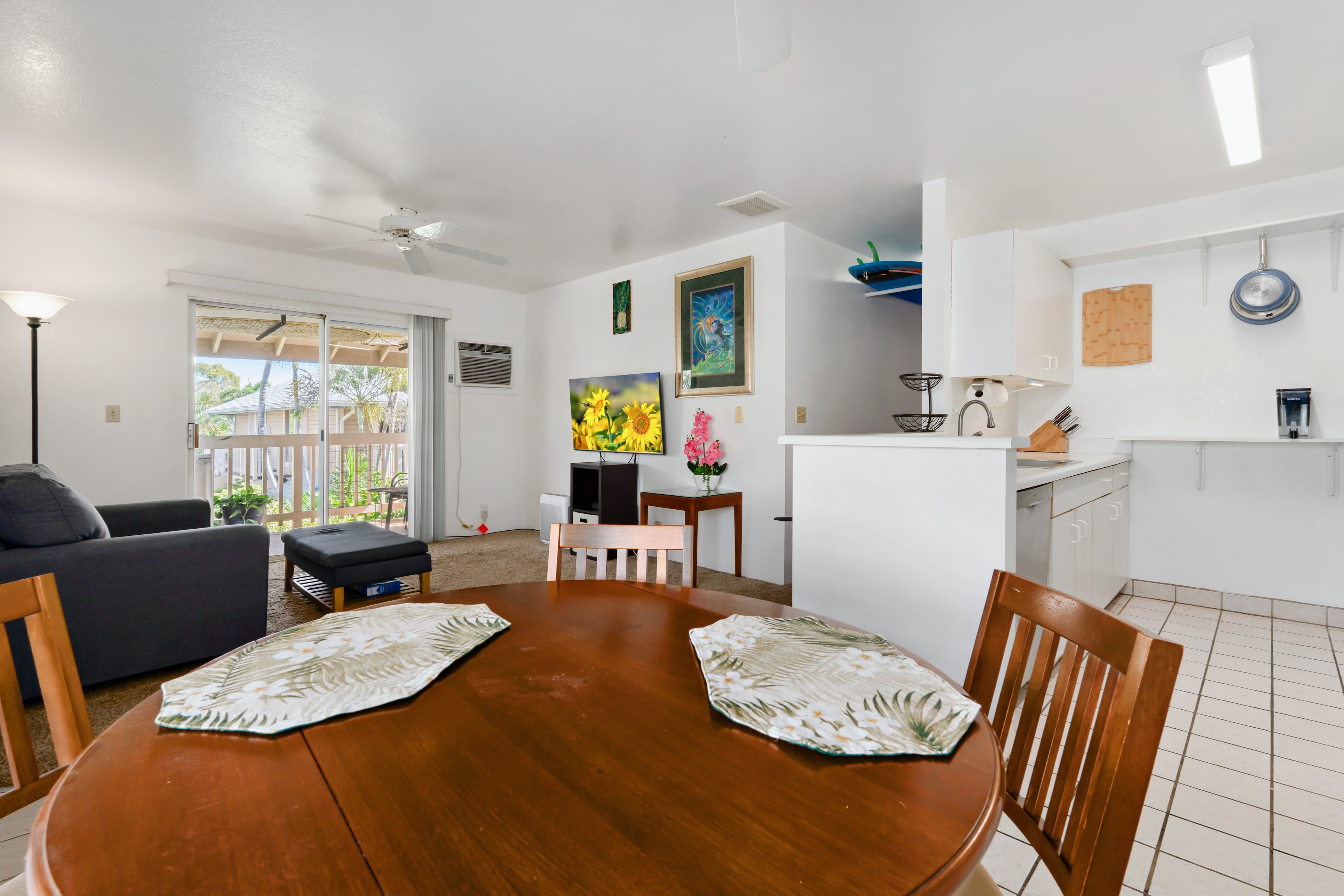  Island Living Move-In Ready 2 Bedroom/1.5 Bath Condo - 物件實景
