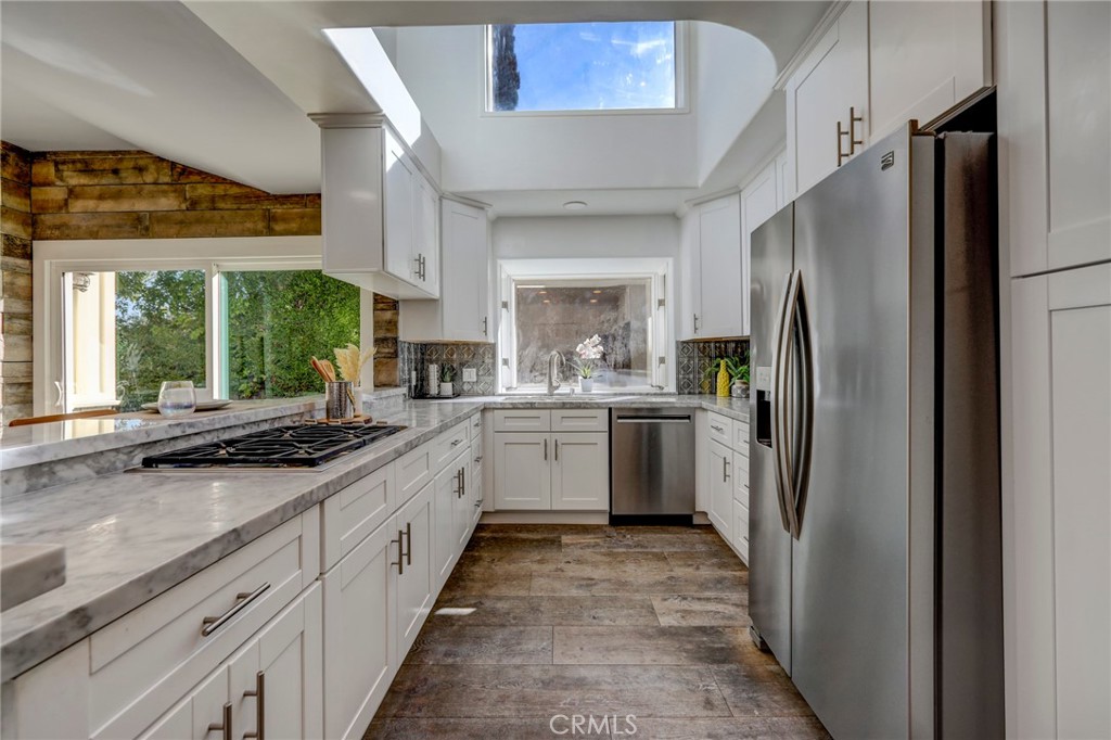 Studio City, California, 91604, United States, 4 Bedrooms Bedrooms, ,3 BathroomsBathrooms,Residential,For Sale,1991680