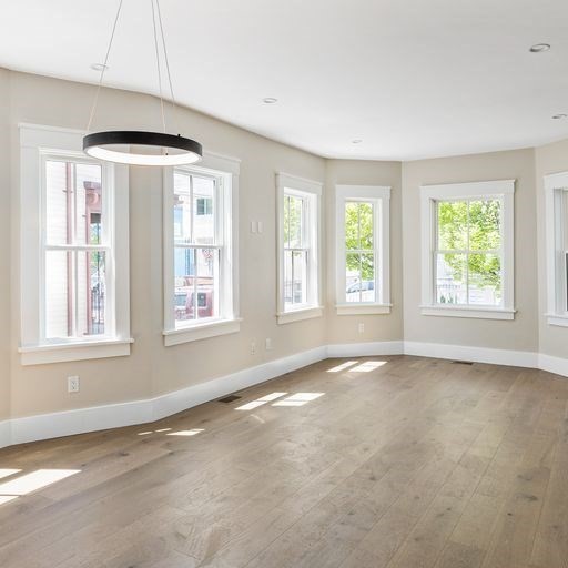 Somerville, Massachusetts, 02144, United States, 4 Bedrooms Bedrooms, ,4 BathroomsBathrooms,Residential,For Sale,1976862