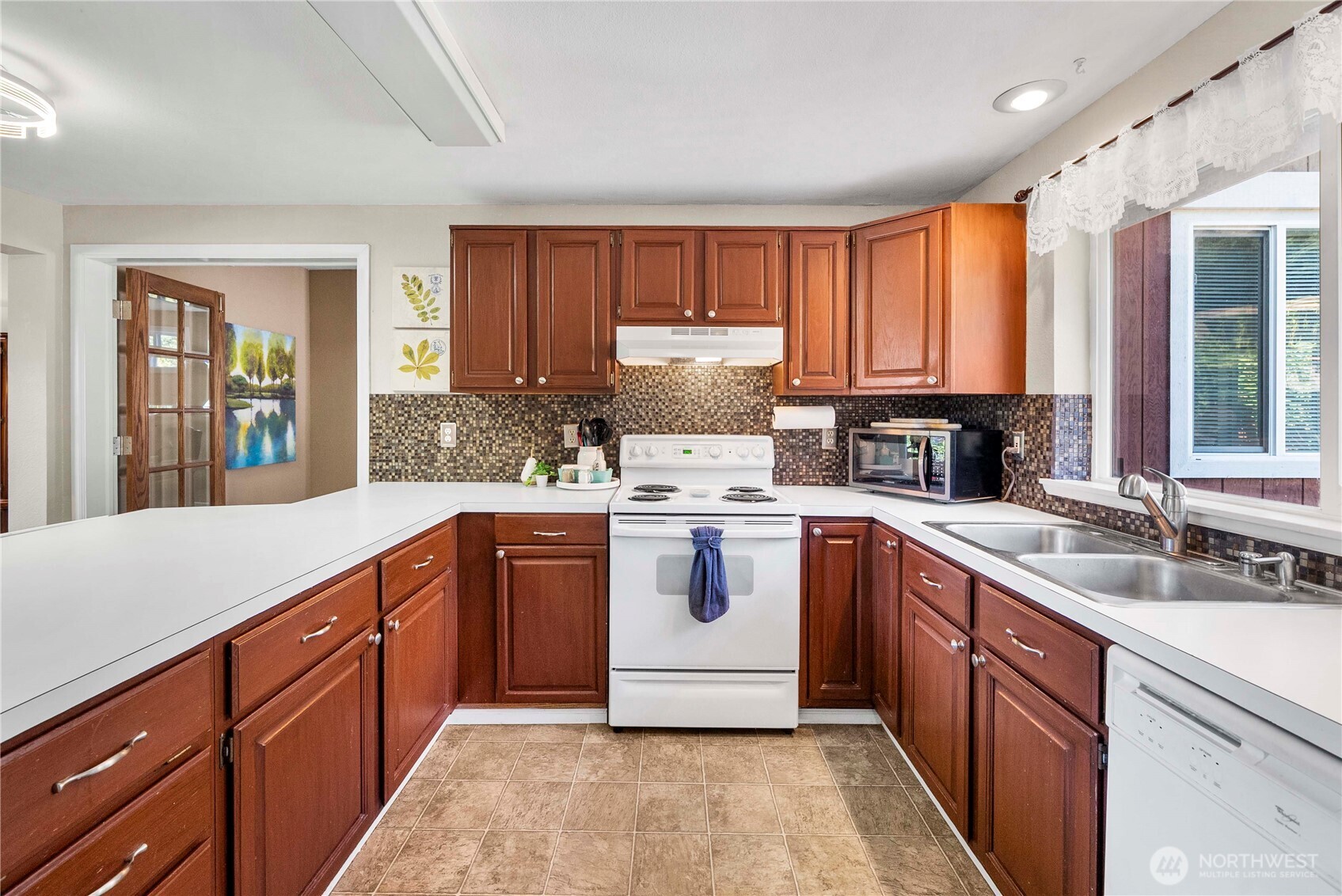 Puyallup, Washington, 98374, United States, 4 Bedrooms Bedrooms, ,2 BathroomsBathrooms,Residential,For Sale,1987950