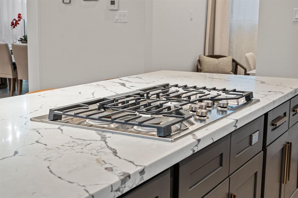 Houston, Texas, 77007, United States, 3 Bedrooms Bedrooms, ,4 BathroomsBathrooms,Residential,For Sale,1723739