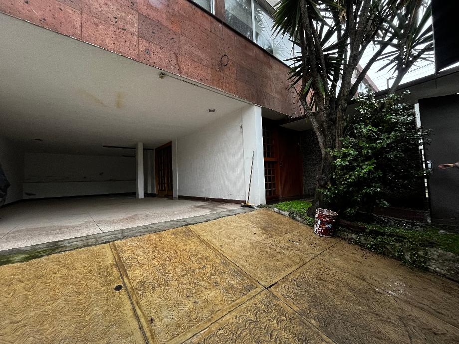 Fuente de Cantaritos, Naucalpan de Juárez, Estado de méxico, 53950, Mexico, 3 Bedrooms Bedrooms, ,3 BathroomsBathrooms,Residential,For Sale,Fuente de Cantaritos,1583198