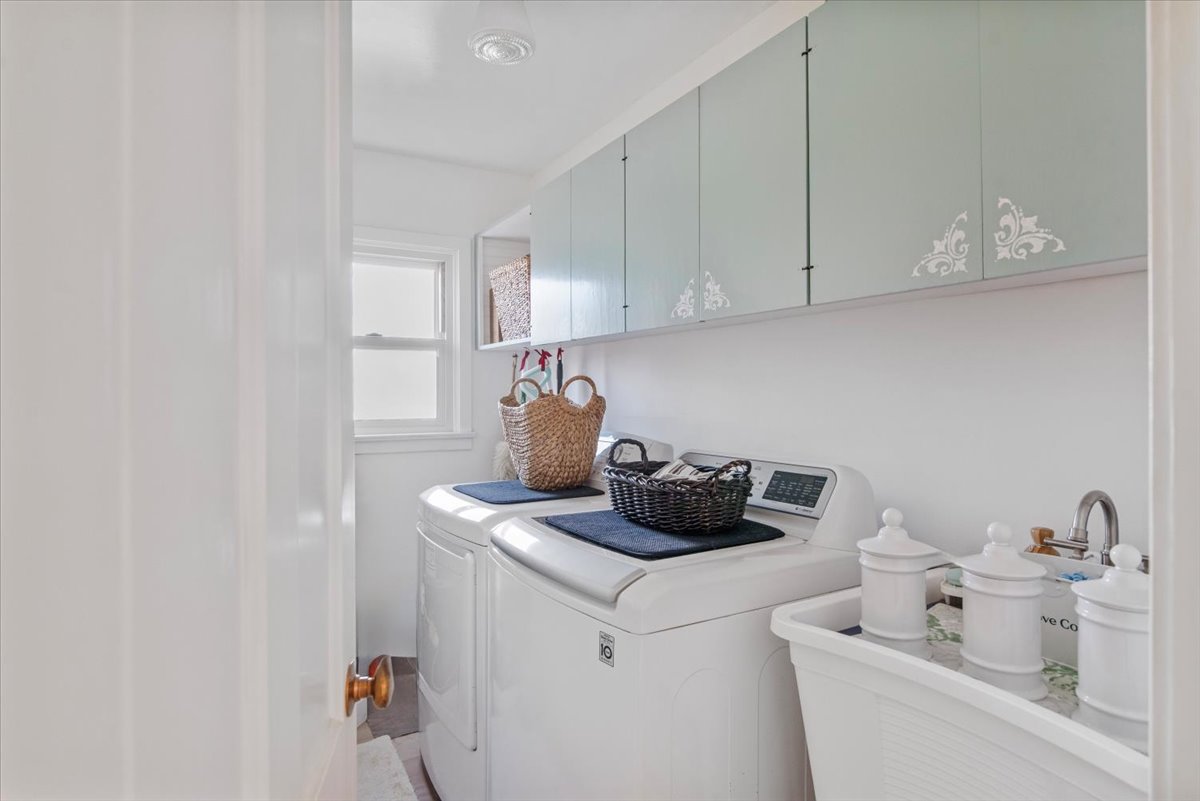 Lompoc, California, 93436, United States, 4 Bedrooms Bedrooms, ,1 BathroomBathrooms,Residential,For Sale,2002013