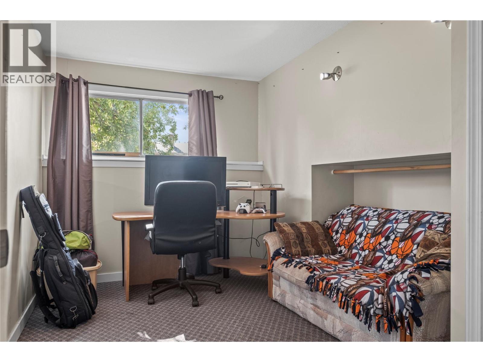 VERNON, British Columbia, V1T 1L1, CA, 3 Bedrooms Bedrooms, ,2 BathroomsBathrooms,Residential,For Sale,1948714