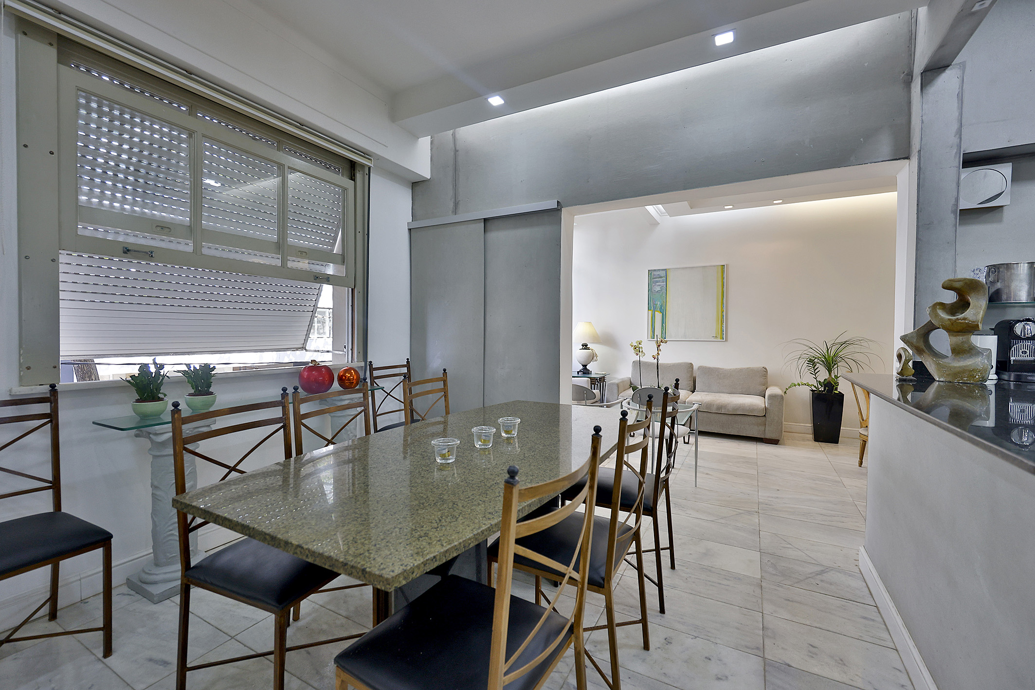  Renovated apartment in prime location with integrated layout - 物件實景