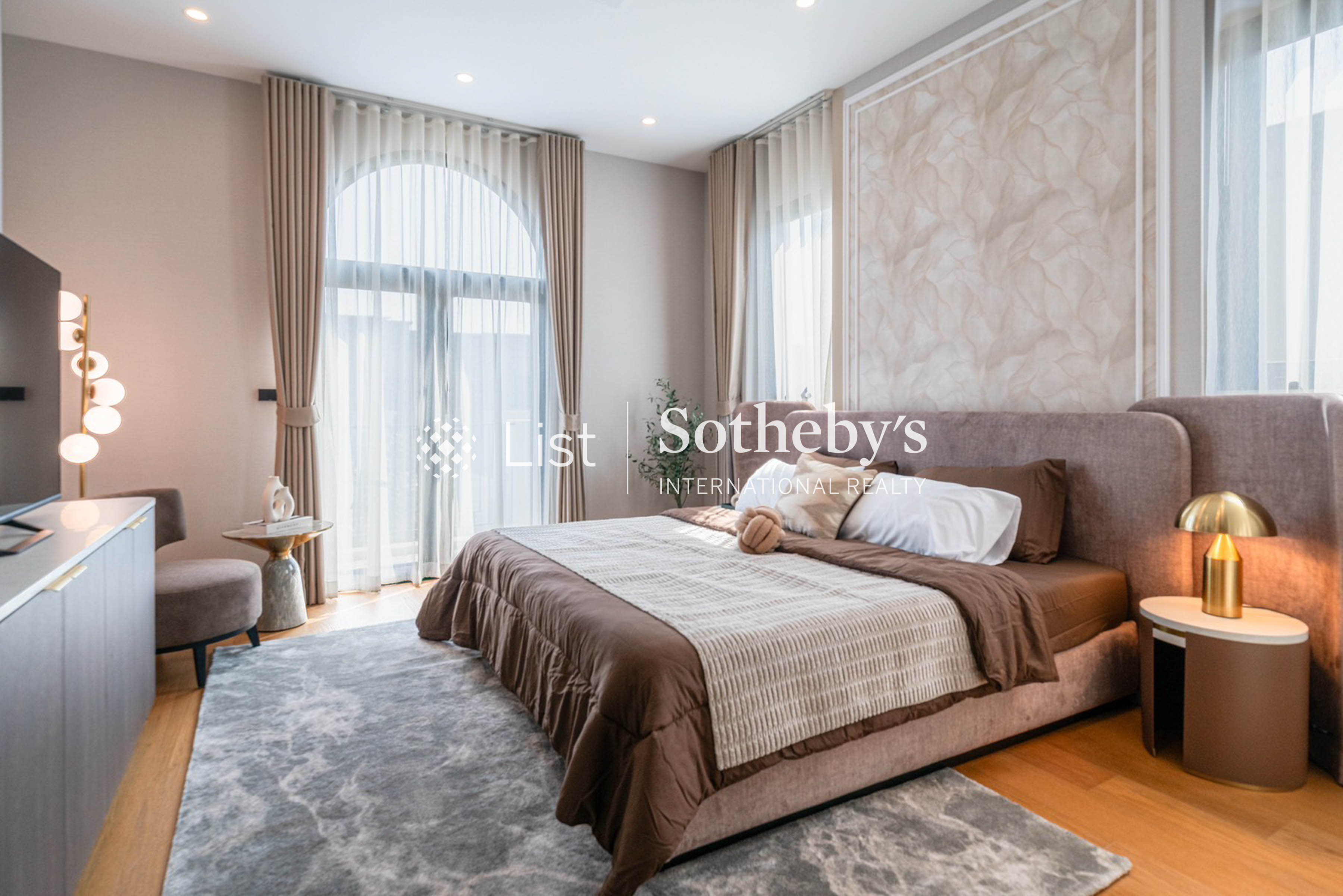  CINQ ROYAL Krungthep Kreetha - 物件實景