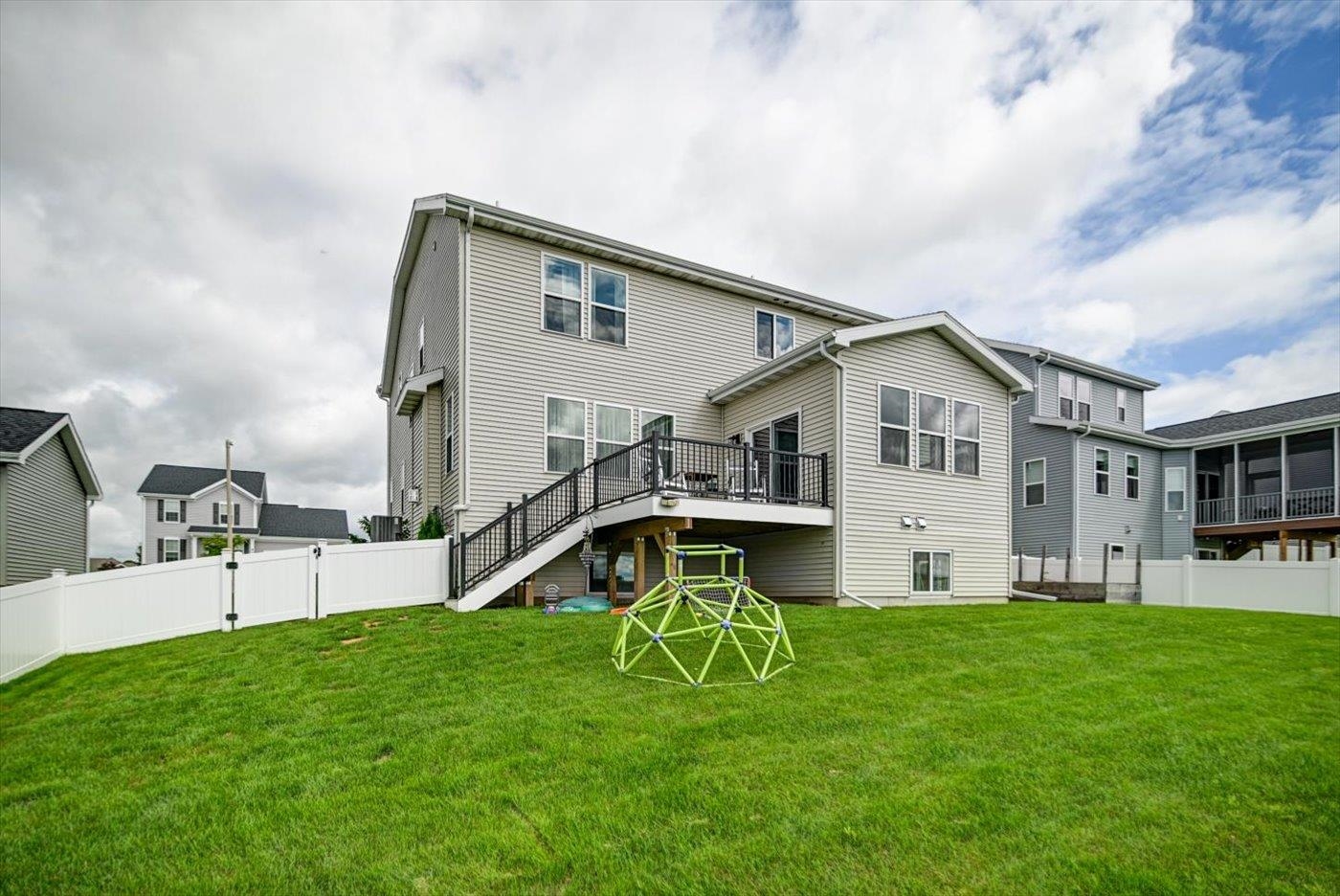 Deforest, Wisconsin, 53532, United States, 4 Bedrooms Bedrooms, ,3 BathroomsBathrooms,Residential,For Sale,1921813