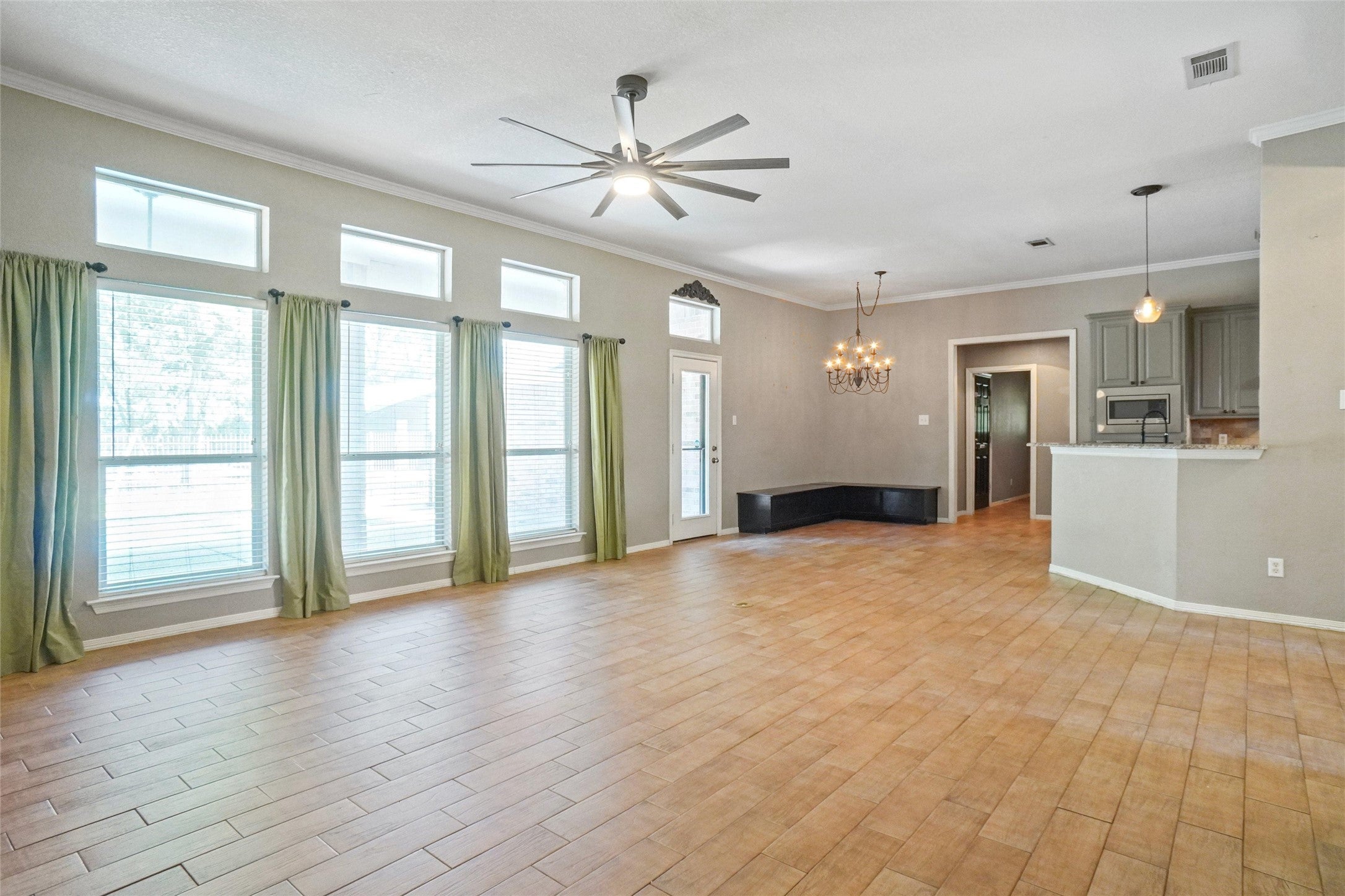 Haslet, Texas, 76052, United States, 3 Bedrooms Bedrooms, ,2 BathroomsBathrooms,Residential,For Sale,1980472