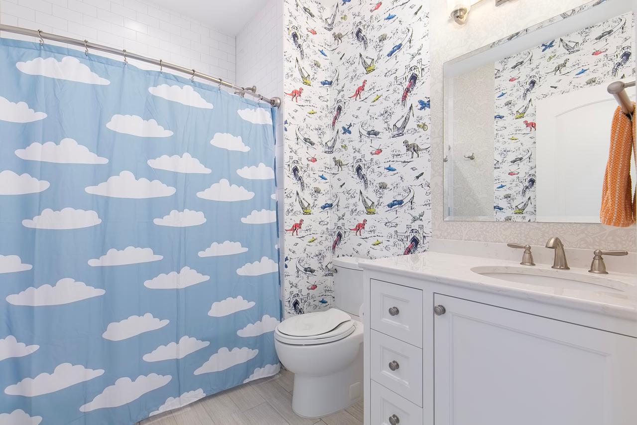 Orono, Minnesota, 55391, United States, 6 Bedrooms Bedrooms, ,7 BathroomsBathrooms,Residential,For Sale,1934197
