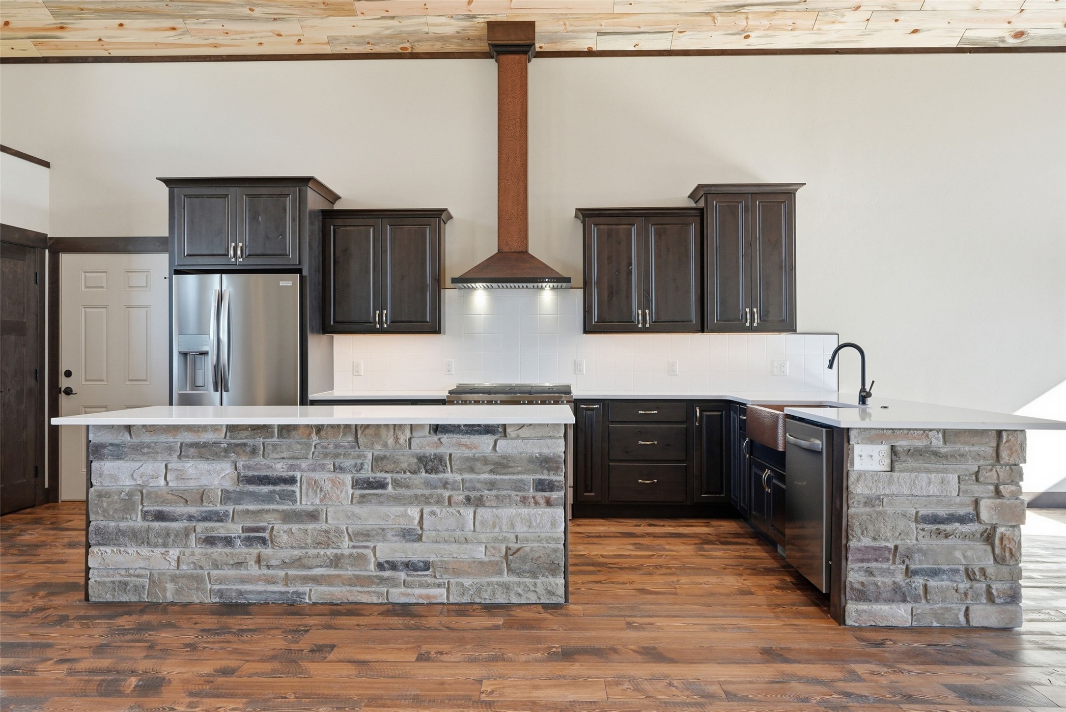  475 Ashleigh Lane - 物件實景