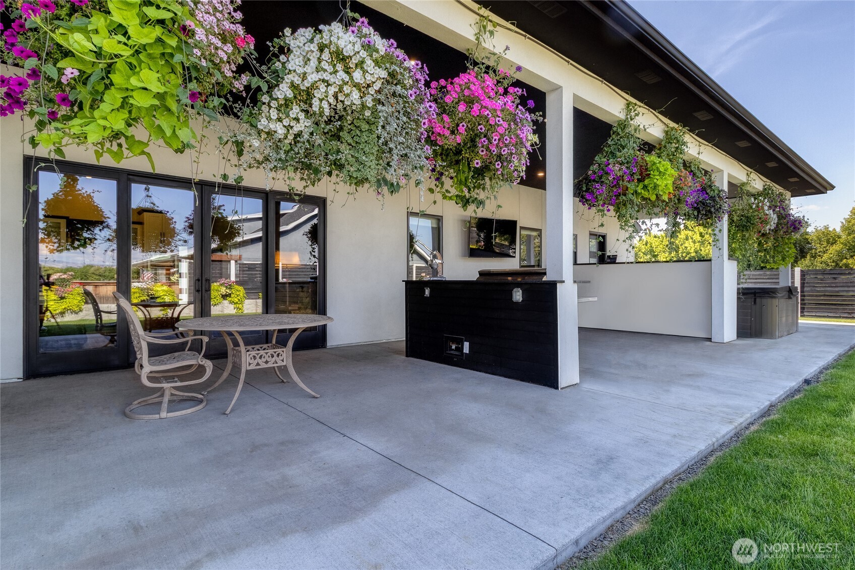 Walla Walla, Washington, 99362, United States, 4 Bedrooms Bedrooms, ,3 BathroomsBathrooms,Residential,For Sale,1905959