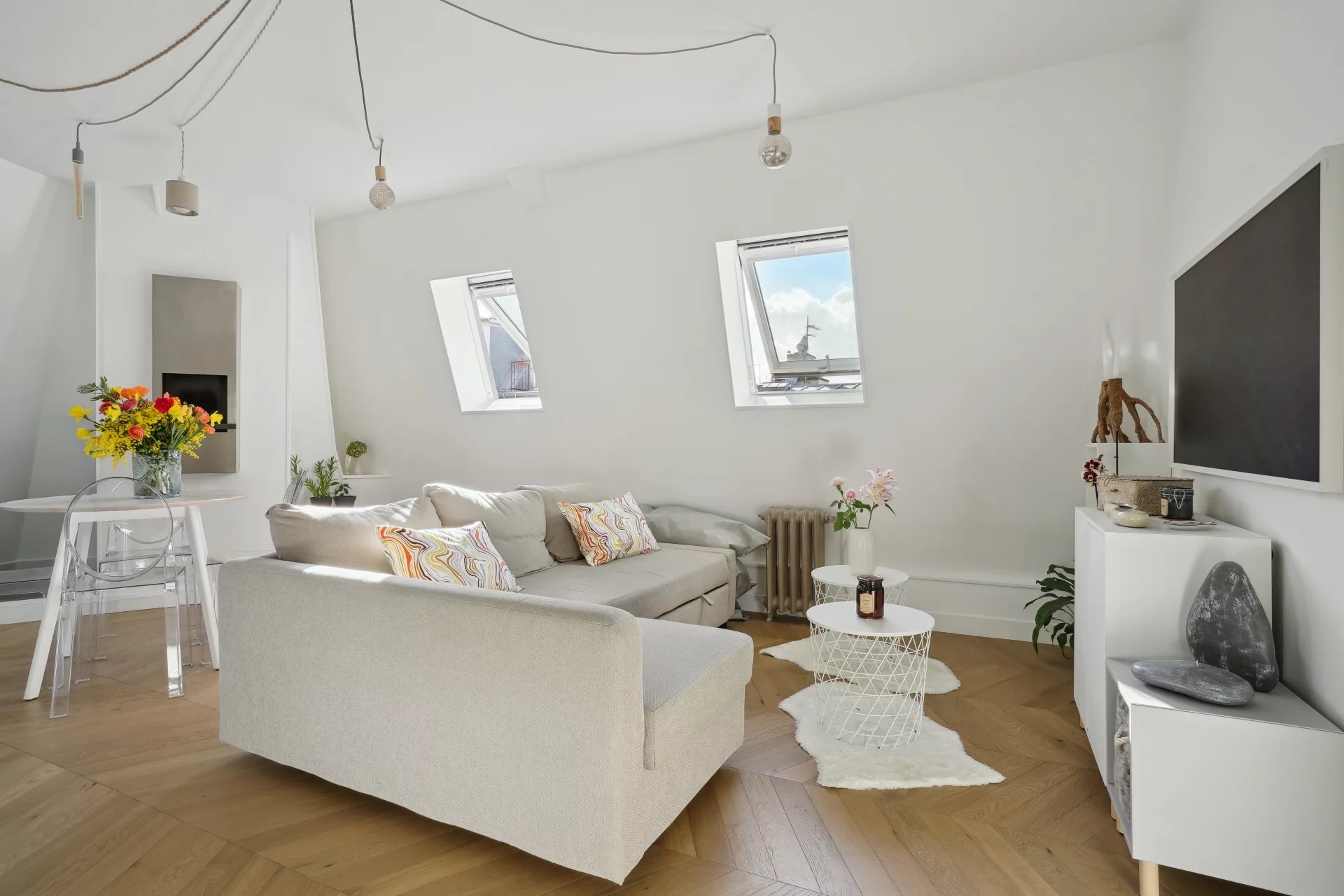 Paris 9th, Île-de-France, 75009, FR, 1 Bedroom Bedrooms, ,2 BathroomsBathrooms,Residential,For Sale,1472764