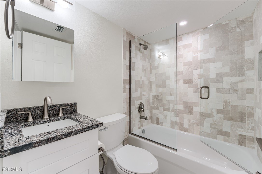 Fort Myers Beach, Florida, 33931, United States, 2 Bedrooms Bedrooms, ,2 BathroomsBathrooms,Residential,For Sale,1987327