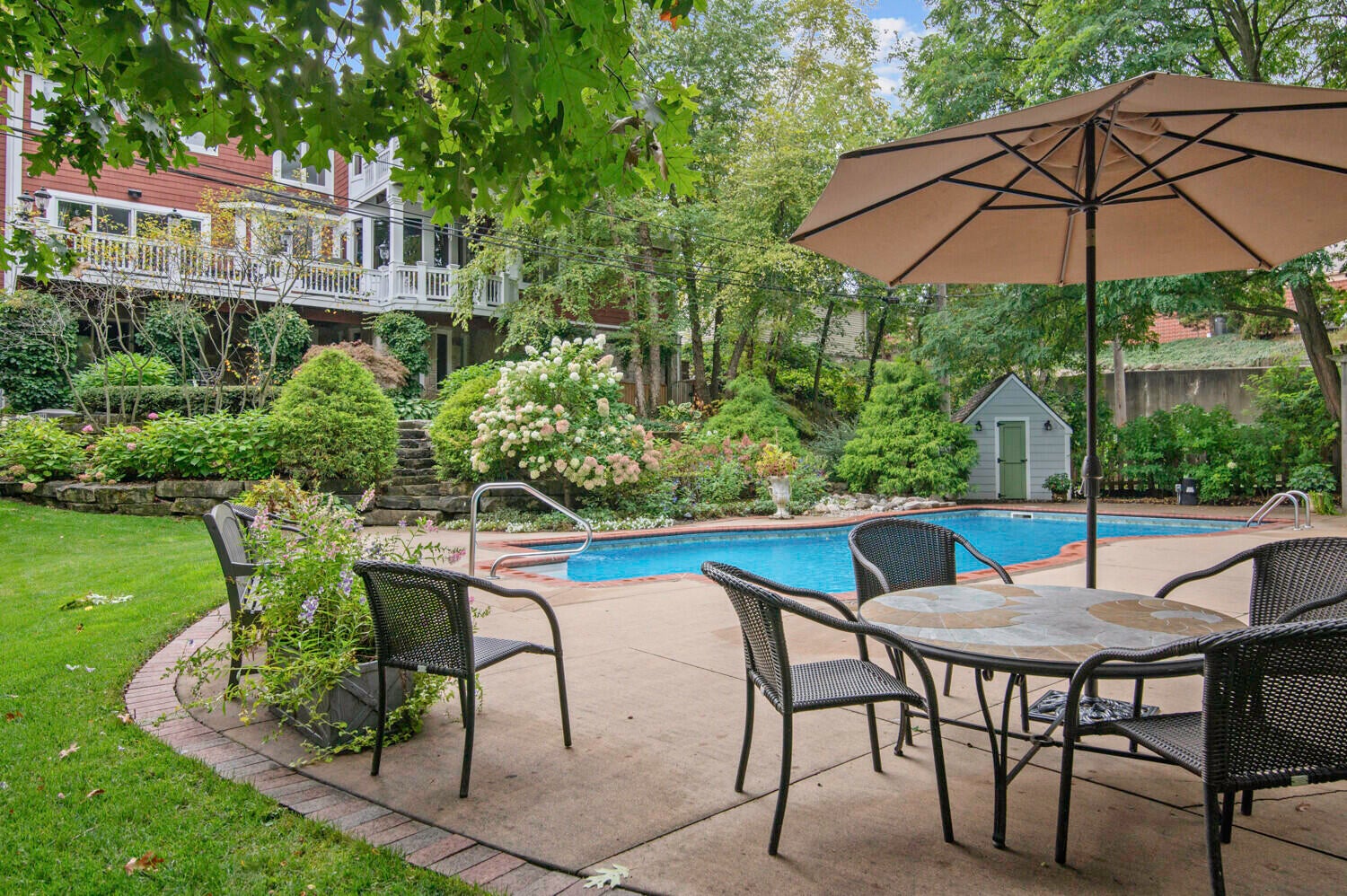 Northville, Michigan, 48167, United States, 4 Bedrooms Bedrooms, ,7 BathroomsBathrooms,Residential,For Sale,1991928