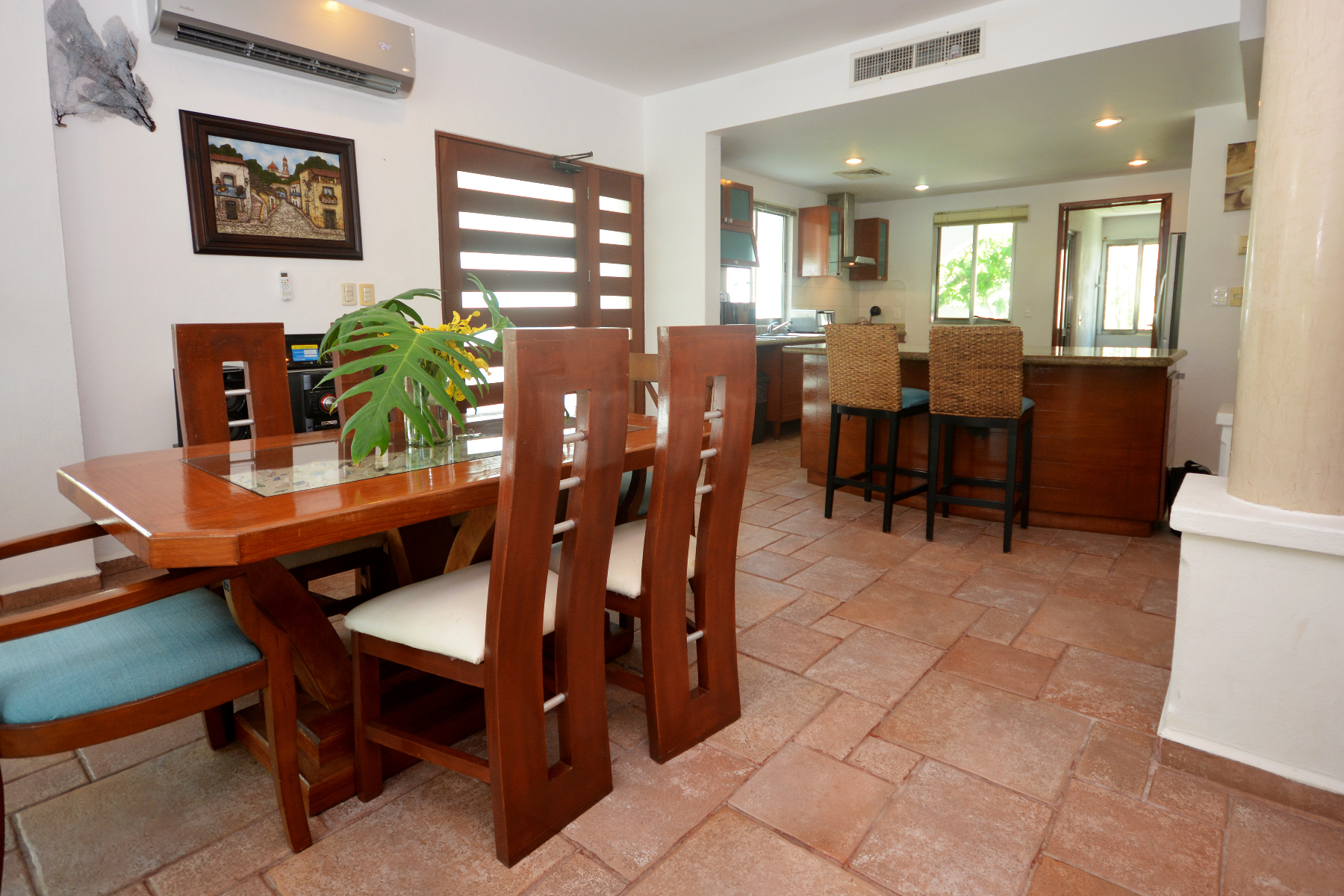  DUPLEX 6 BEDROOM HOME NEAR THE BEACH - 物件實景