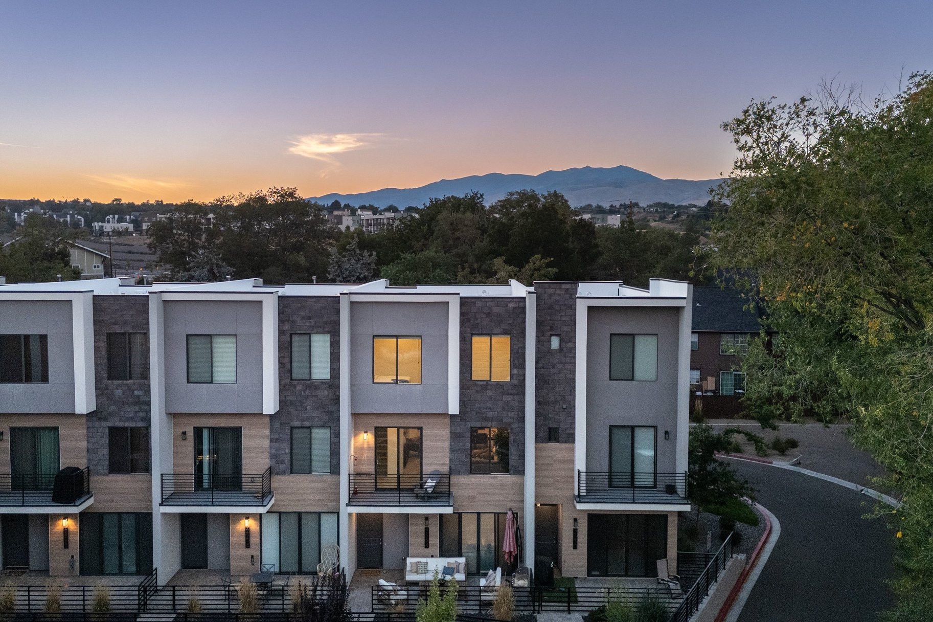  Truckee Riverfront Living in Reno - 物件實景