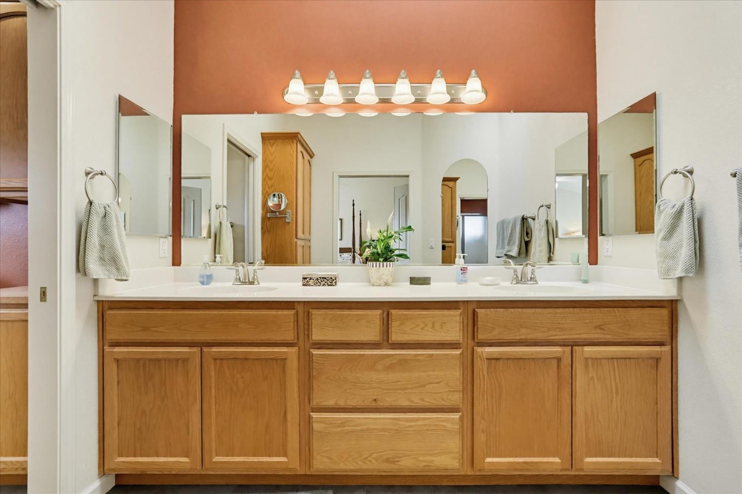 Grass Valley, California, 95945, United States, 3 Bedrooms Bedrooms, ,2 BathroomsBathrooms,Residential,For Sale,2048773