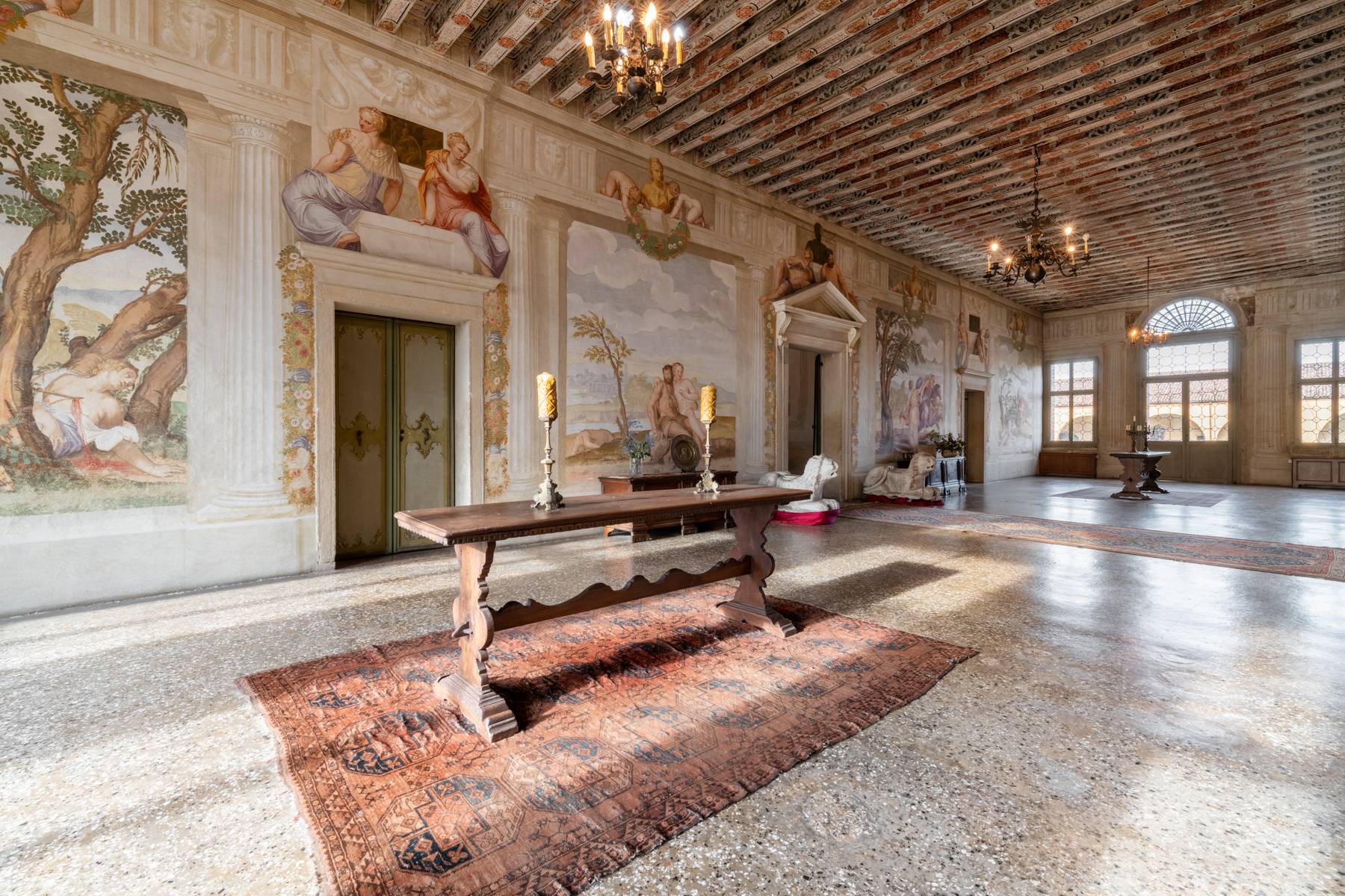  Venetian Renaissance Villa with frescoes and tower, barchessa and outbuildings - 物件實景