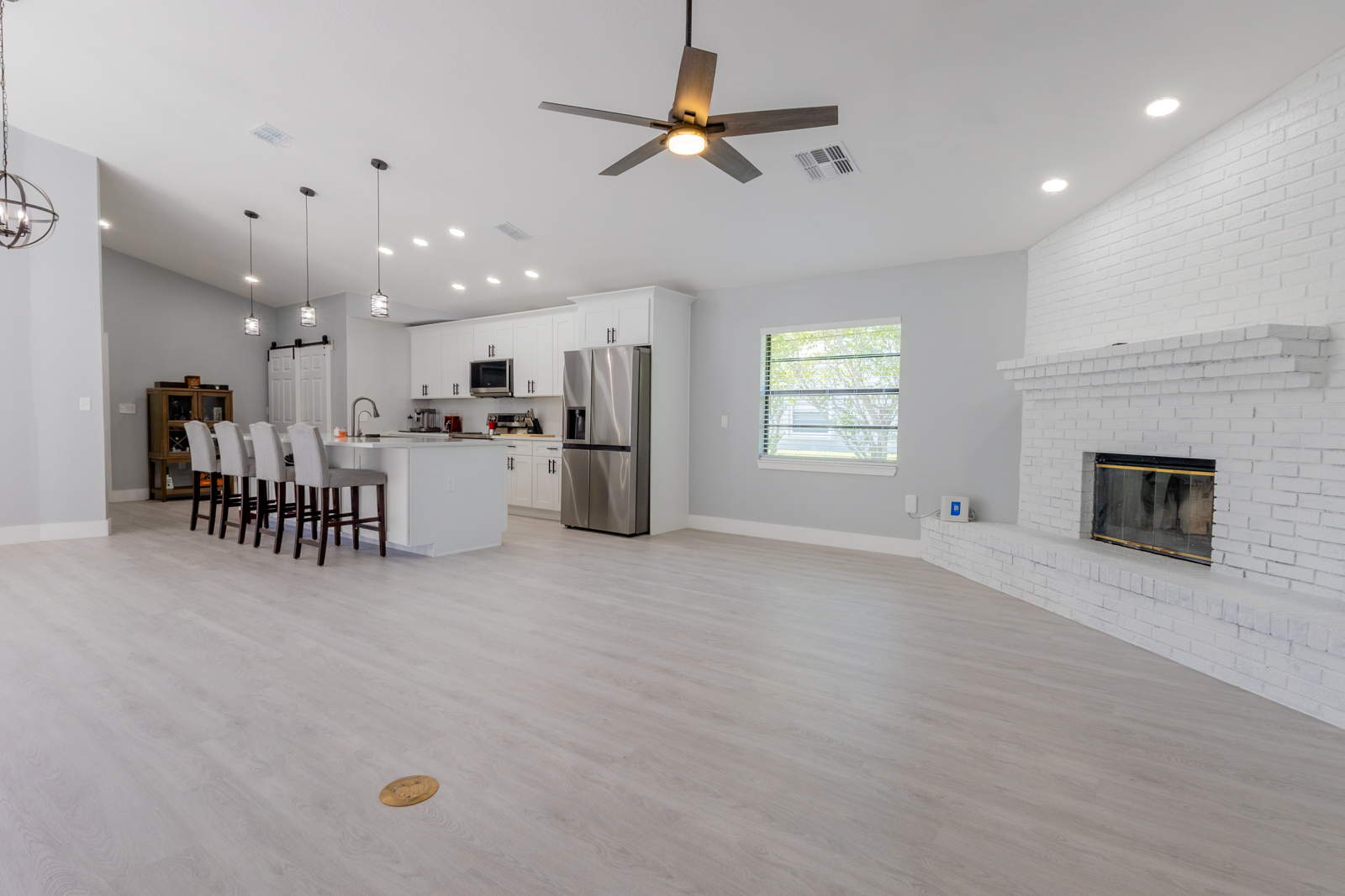 Kissimmee, Florida, 34744, United States, 3 Bedrooms Bedrooms, ,2 BathroomsBathrooms,Residential,For Sale,1936925