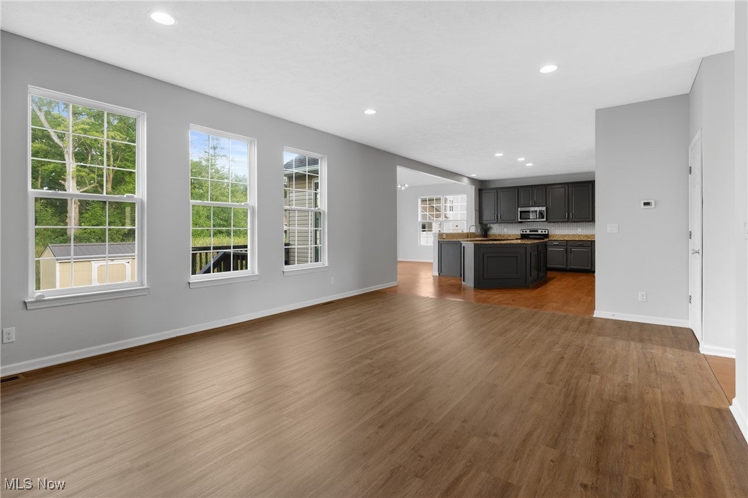 Reminderville, Ohio, 44202, United States, 4 Bedrooms Bedrooms, ,4 BathroomsBathrooms,Residential,For Sale,1900733