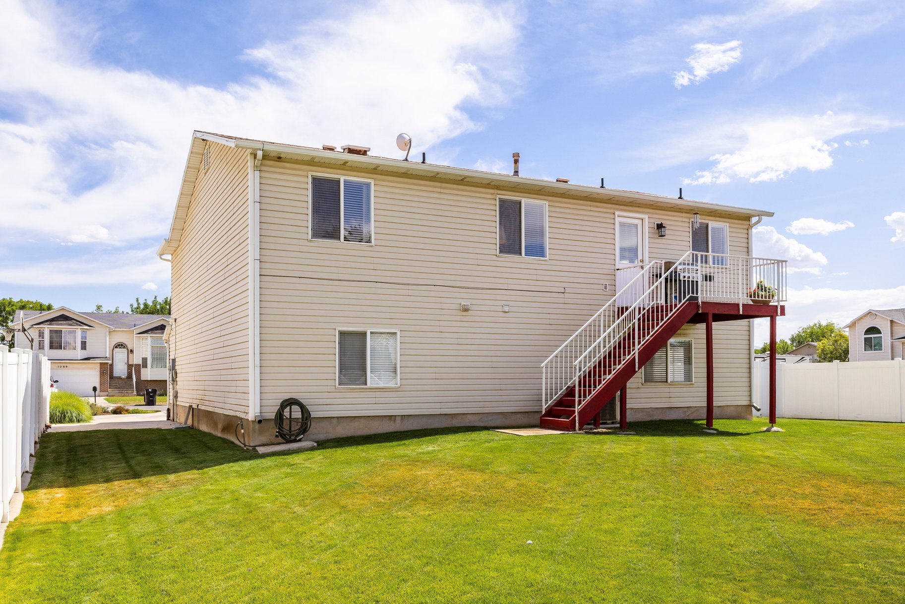  Updated 4-Bed with RV Parking, Mountain Views, and Large Fenced Backyard - 物件實景