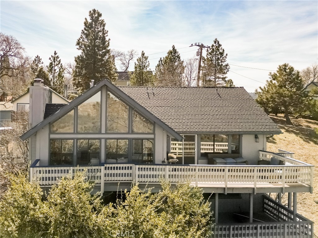 Lake Arrowhead, California, 92352, United States, 6 Bedrooms Bedrooms, ,5 BathroomsBathrooms,Residential,For Sale,1950962